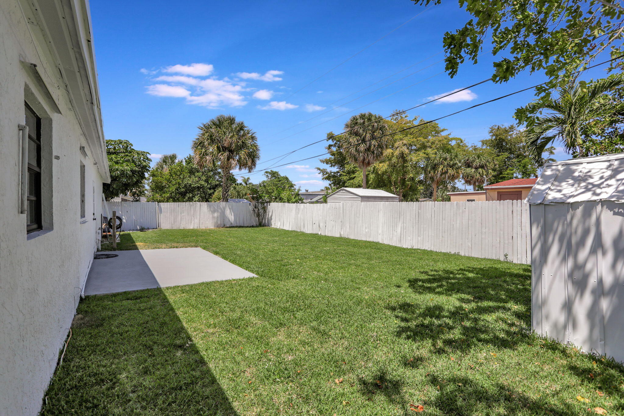 COLLIER MANOR 3RD ADD - Residential