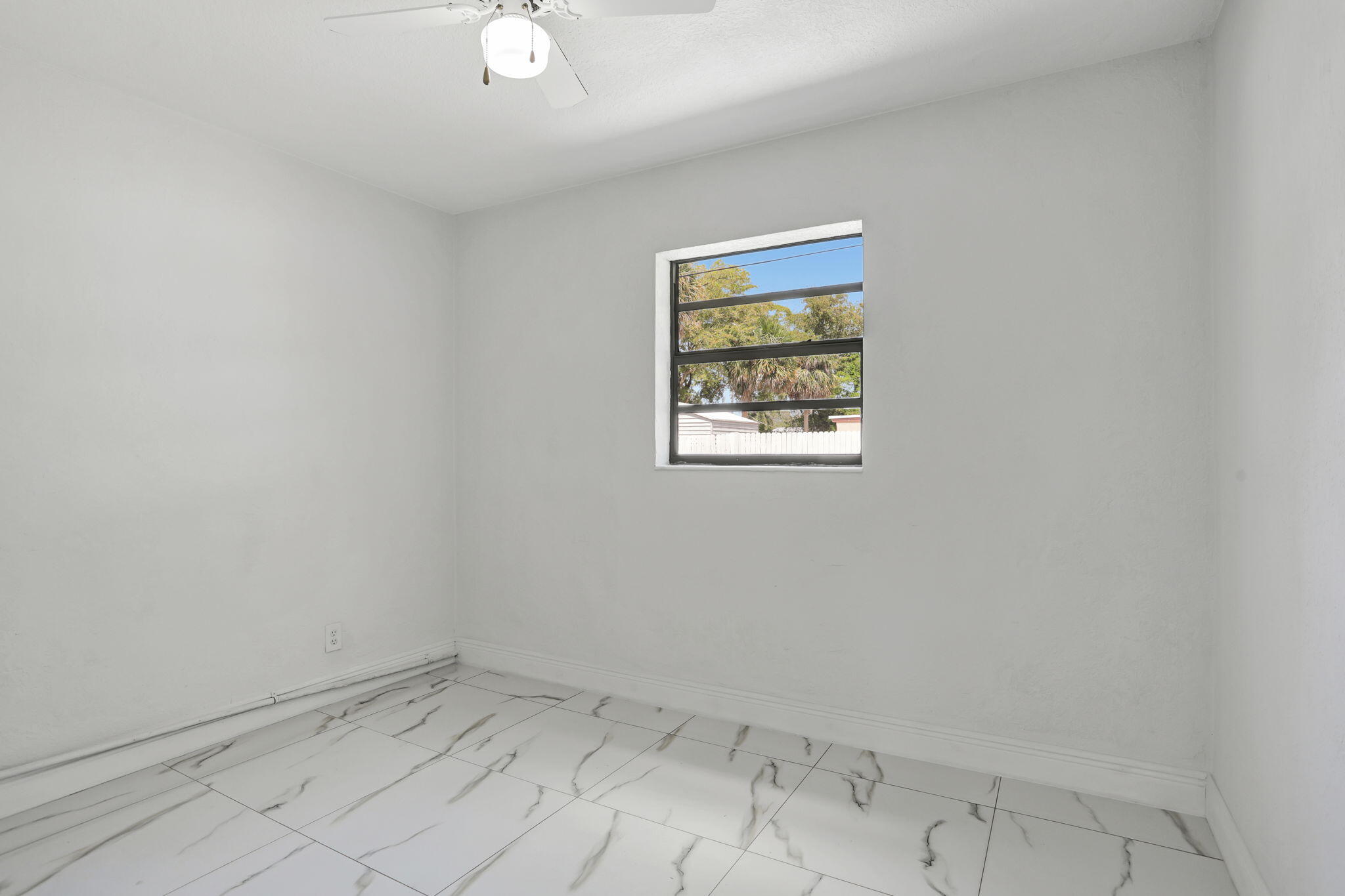 COLLIER MANOR 3RD ADD - Residential