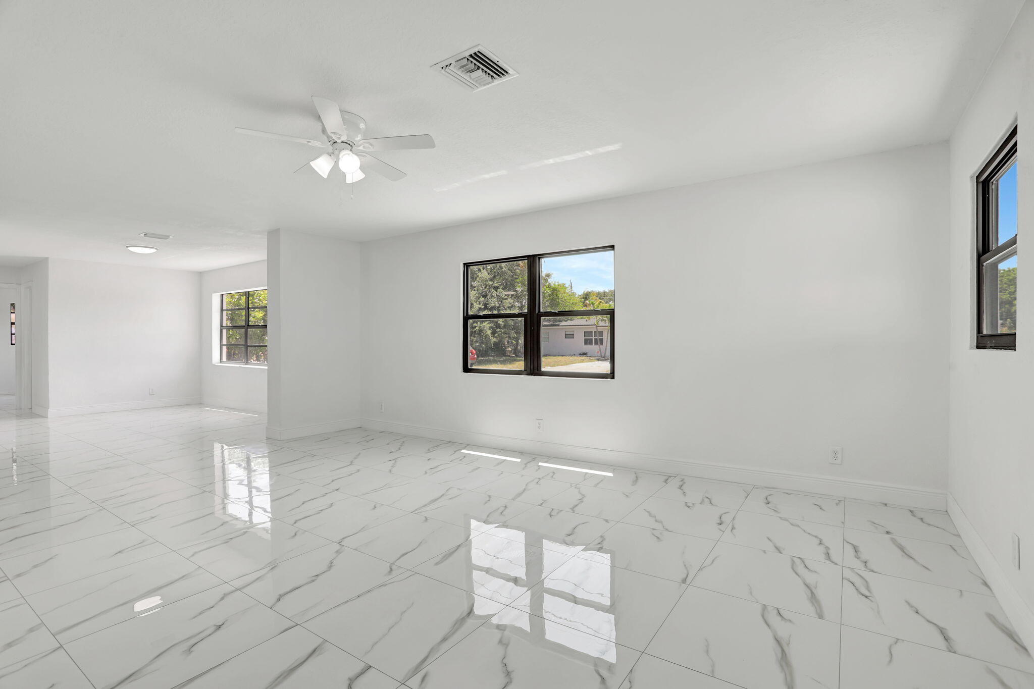 COLLIER MANOR 3RD ADD - Residential