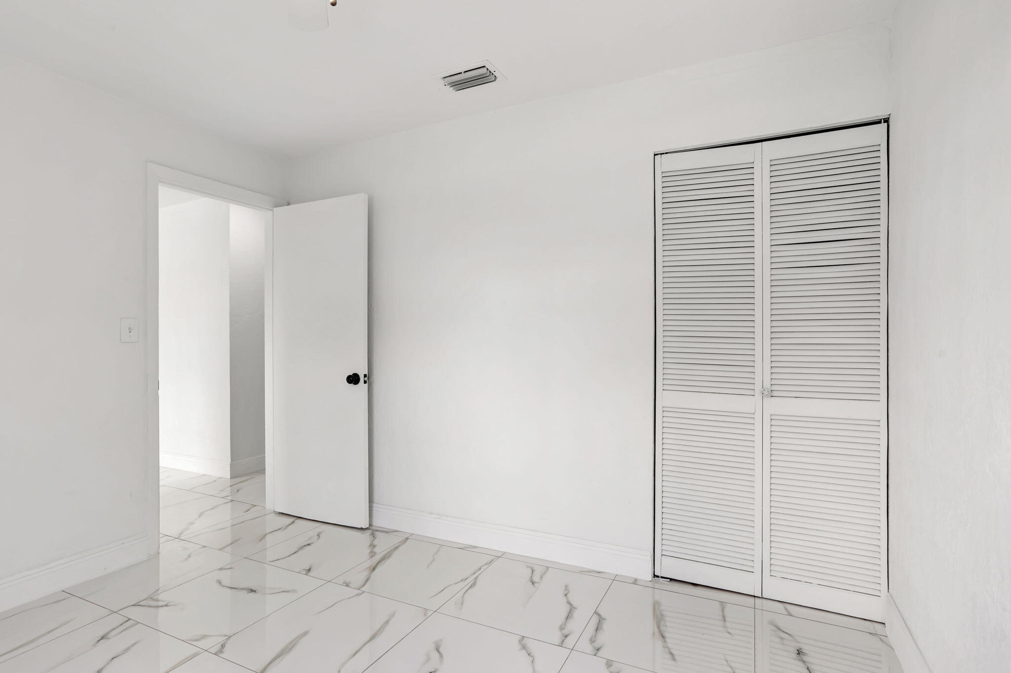 COLLIER MANOR 3RD ADD - Residential