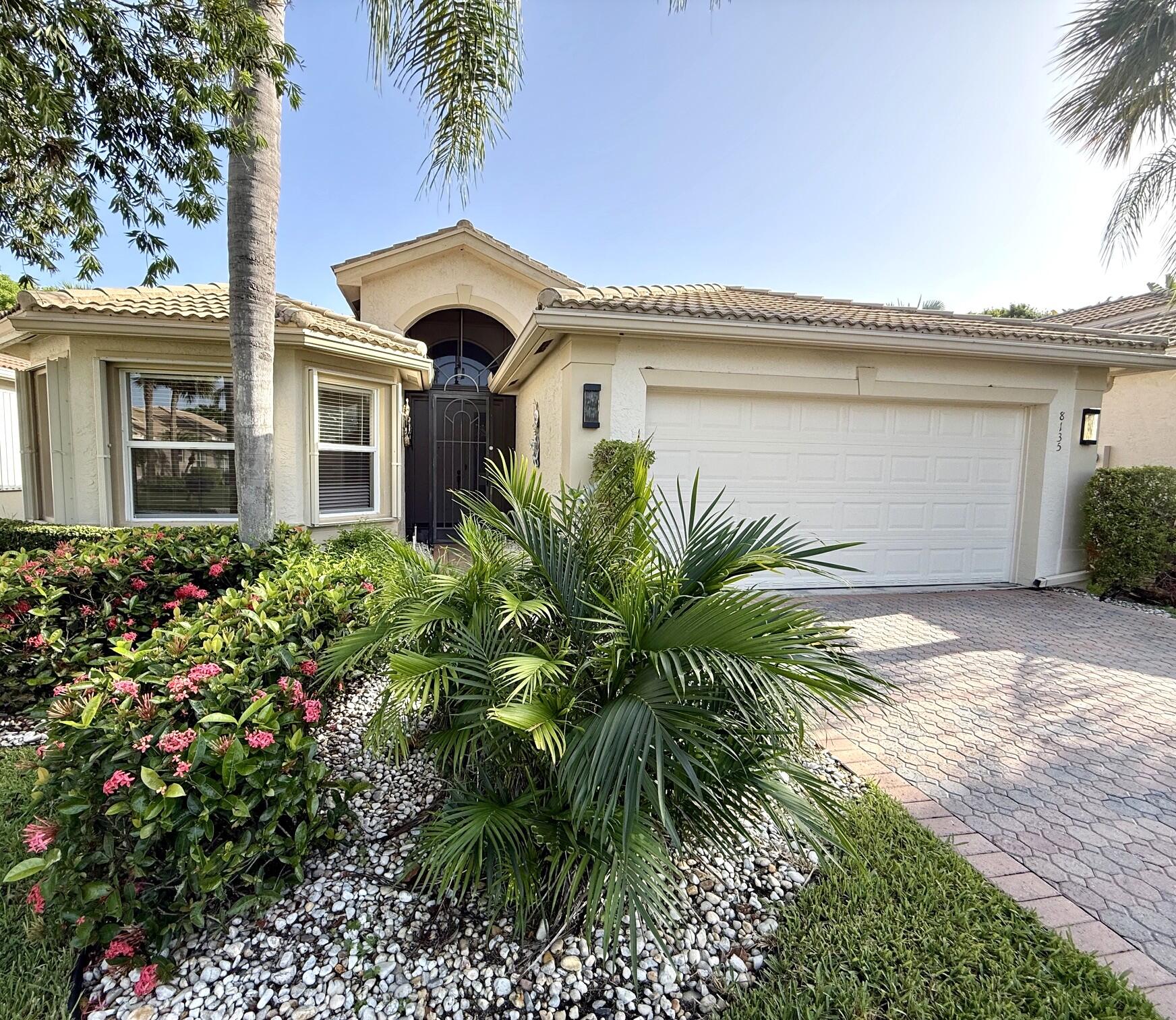 VALENCIA SHORES - Residential