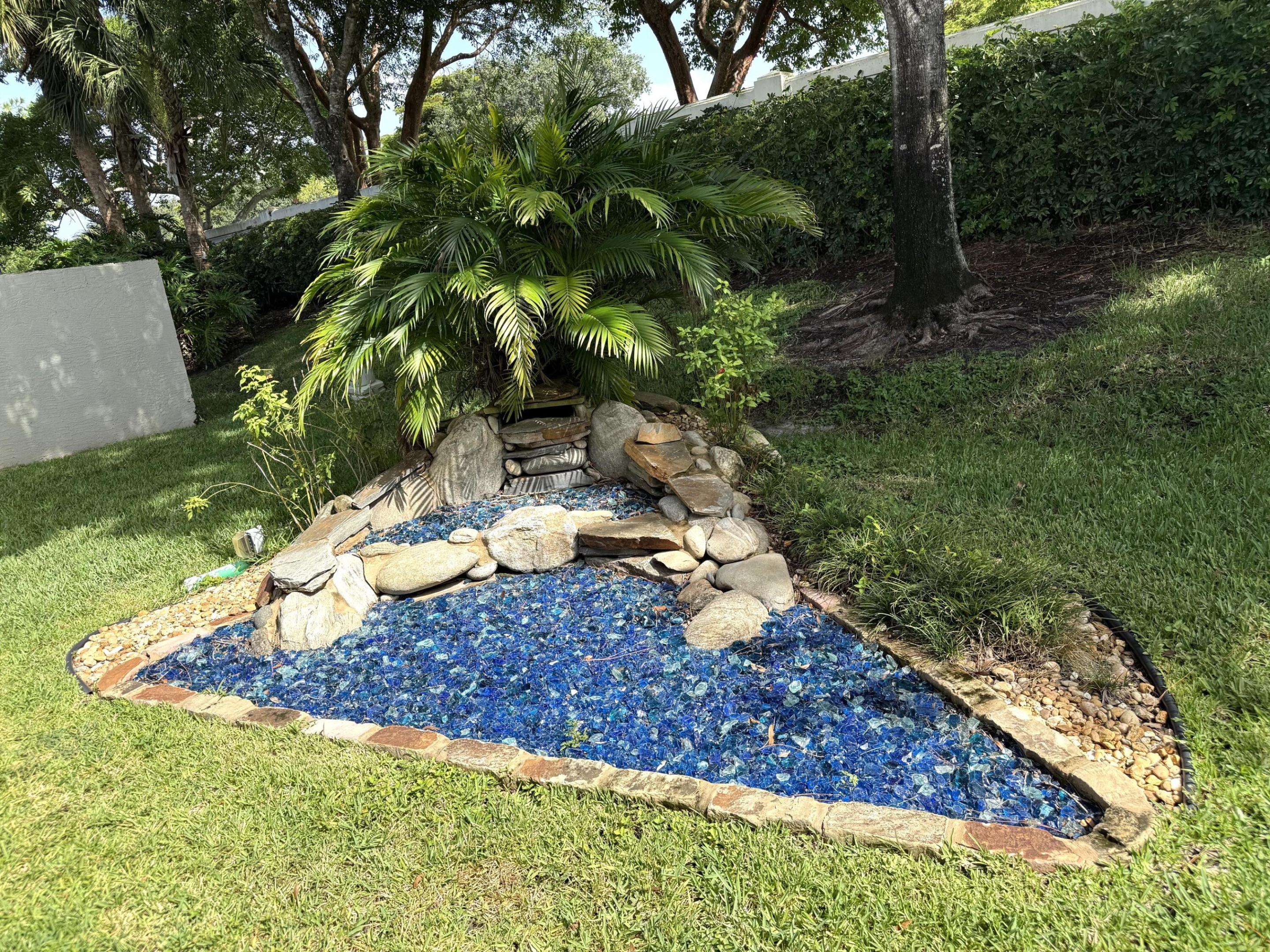 VALENCIA SHORES - Residential