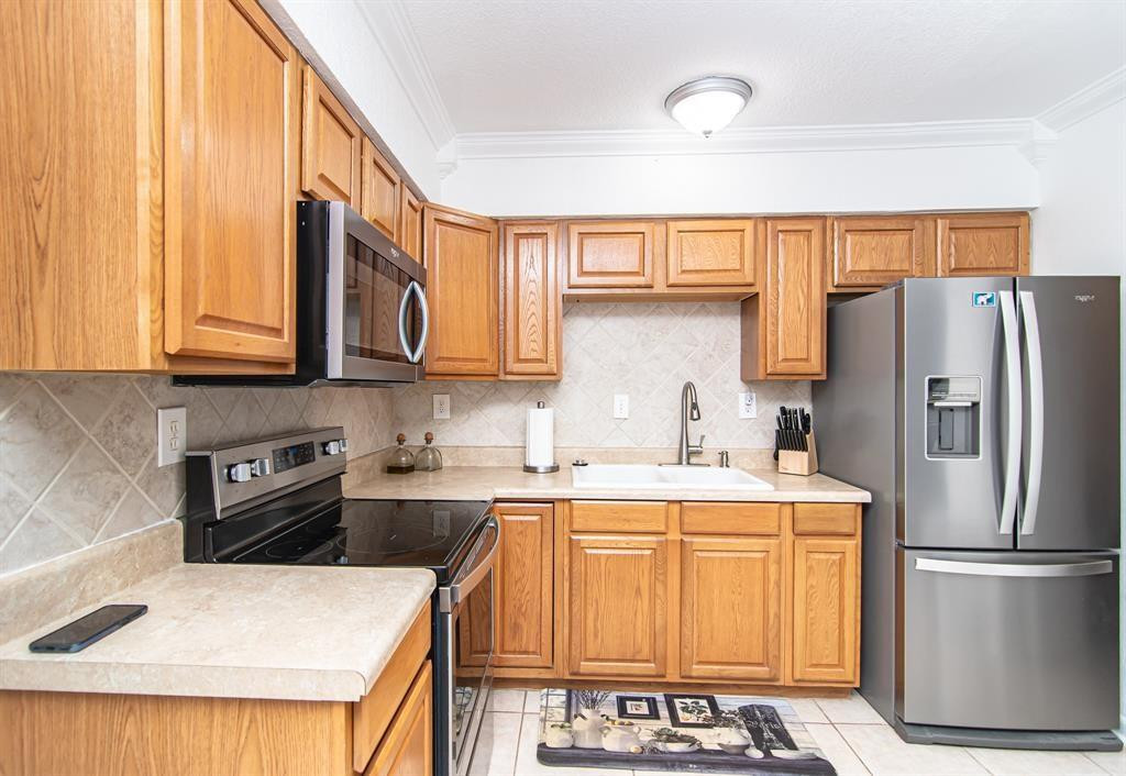 SPRINGBANK PARK SEC 2 - Residential Lease
