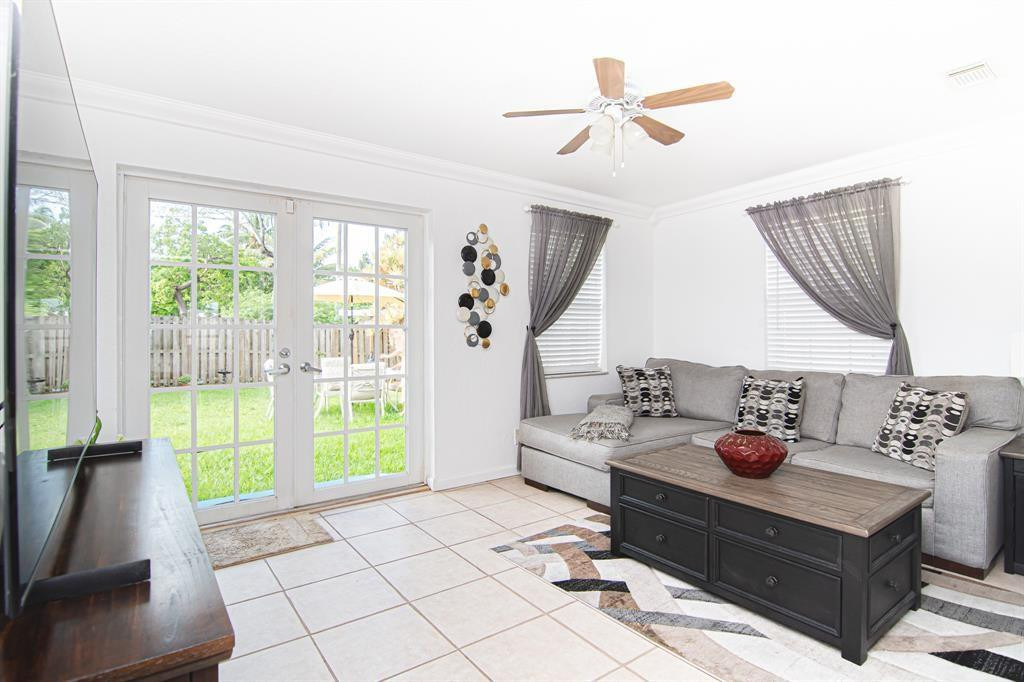 SPRINGBANK PARK SEC 2 - Residential Lease