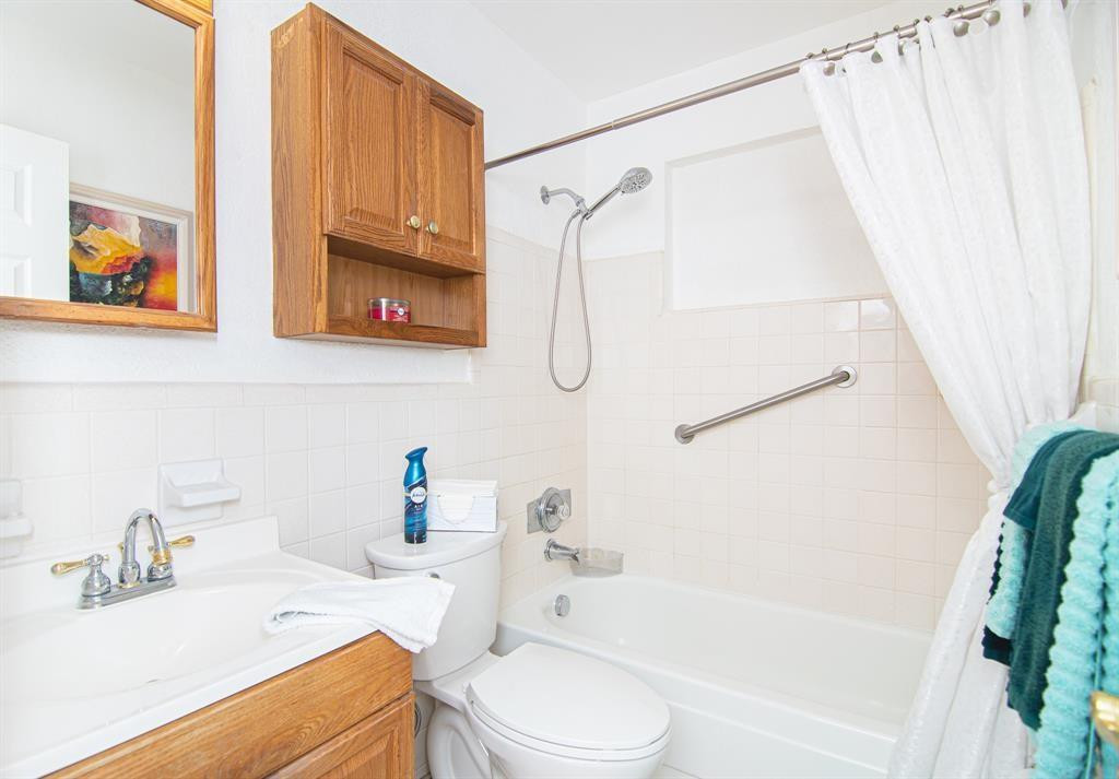 SPRINGBANK PARK SEC 2 - Residential Lease