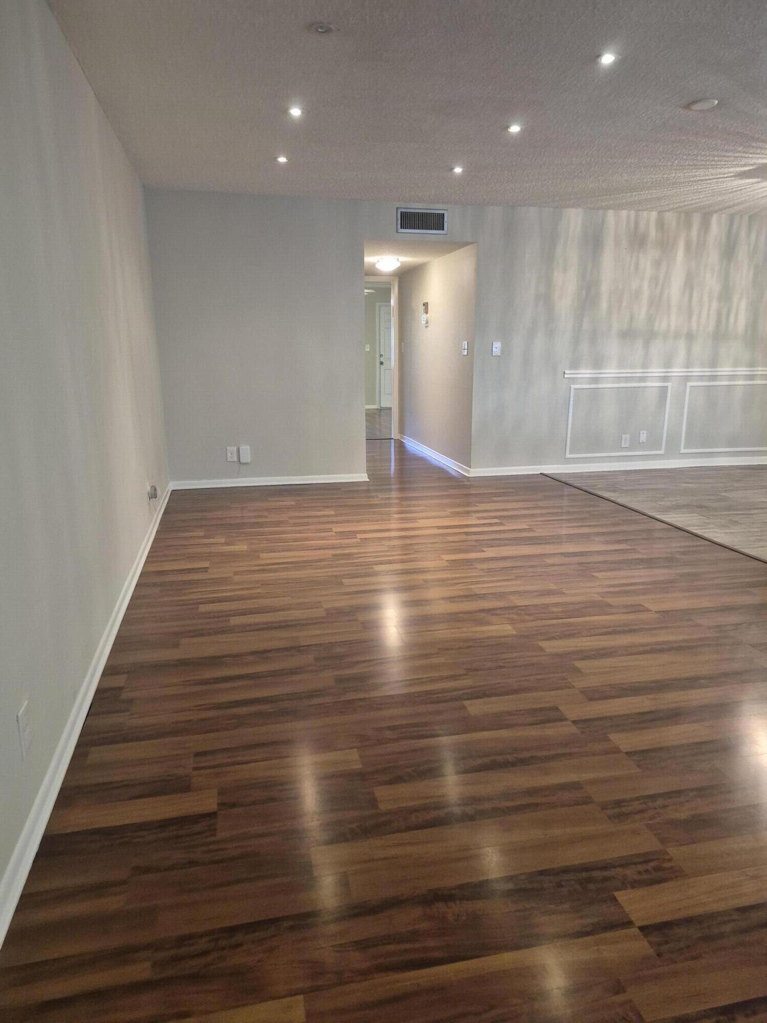 HIGH POINT OF DELRAY SEC 7 CONDO - Residential Lease