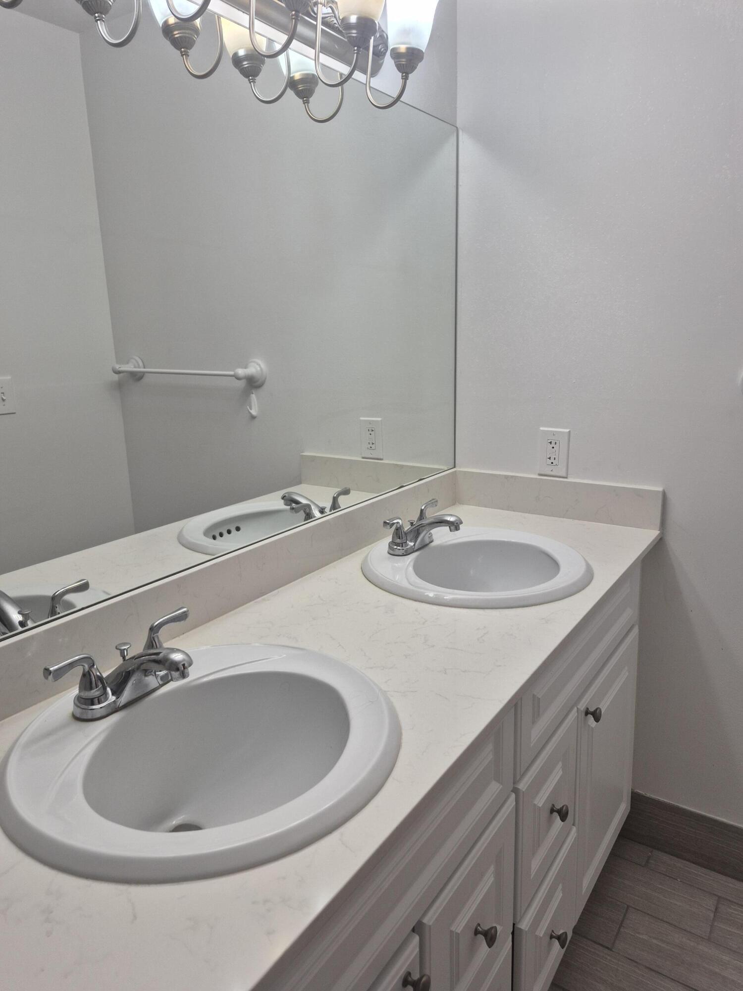 HIGH POINT OF DELRAY SEC 7 CONDO - Residential Lease