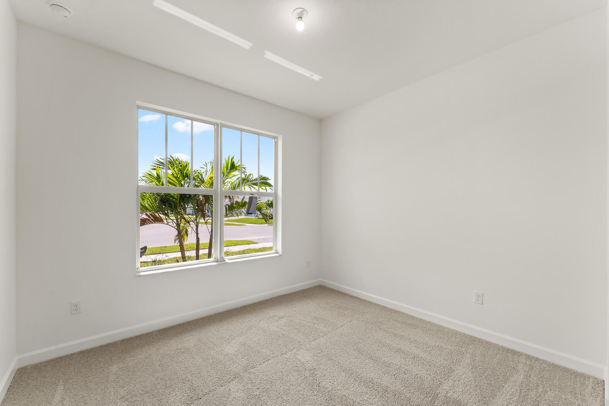 TELARO AT SOUTHERN GROVE PHASE 2 AND 3 - Residential