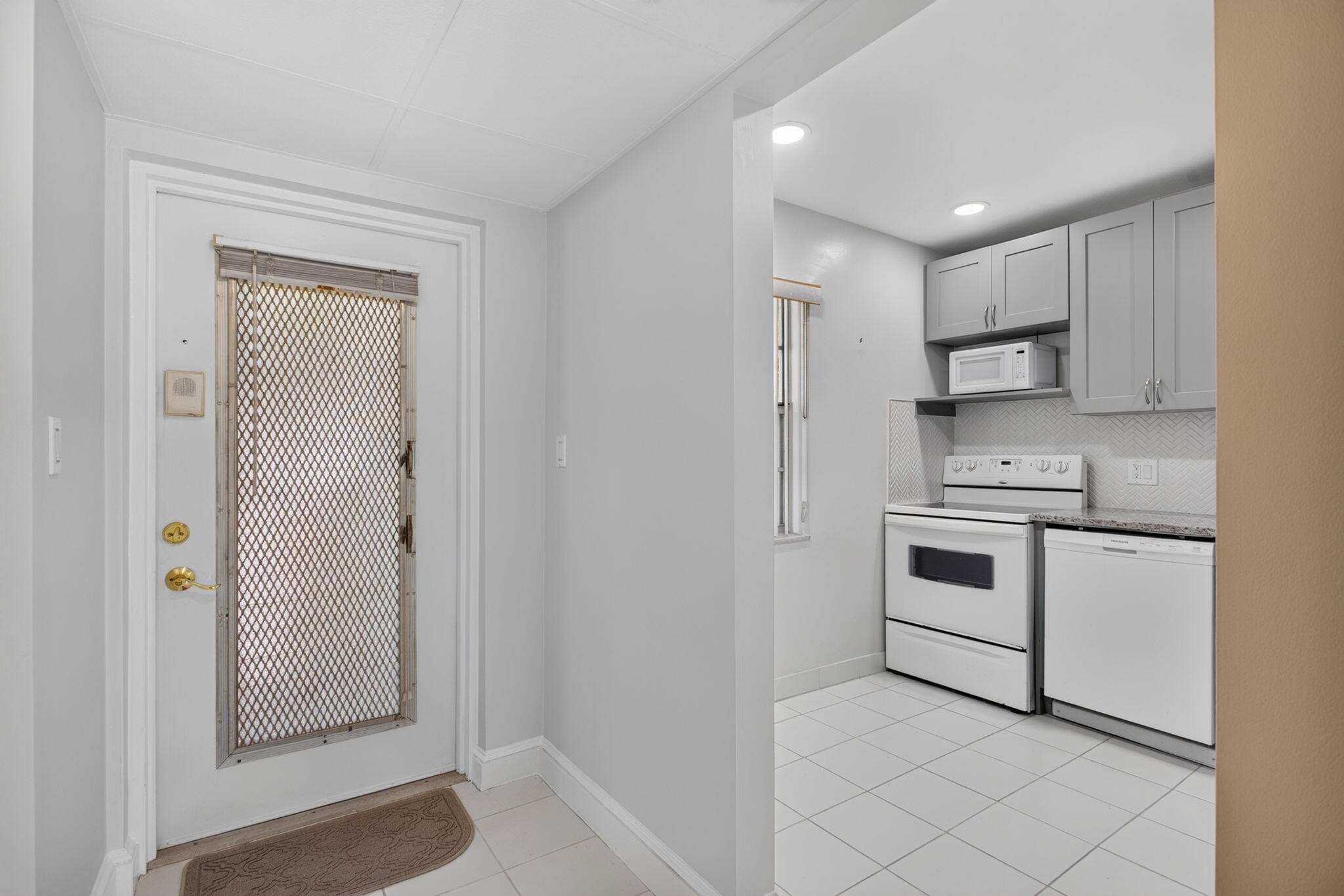 ORIOLE GOLF & TENNIS CLUB CONDO - Residential
