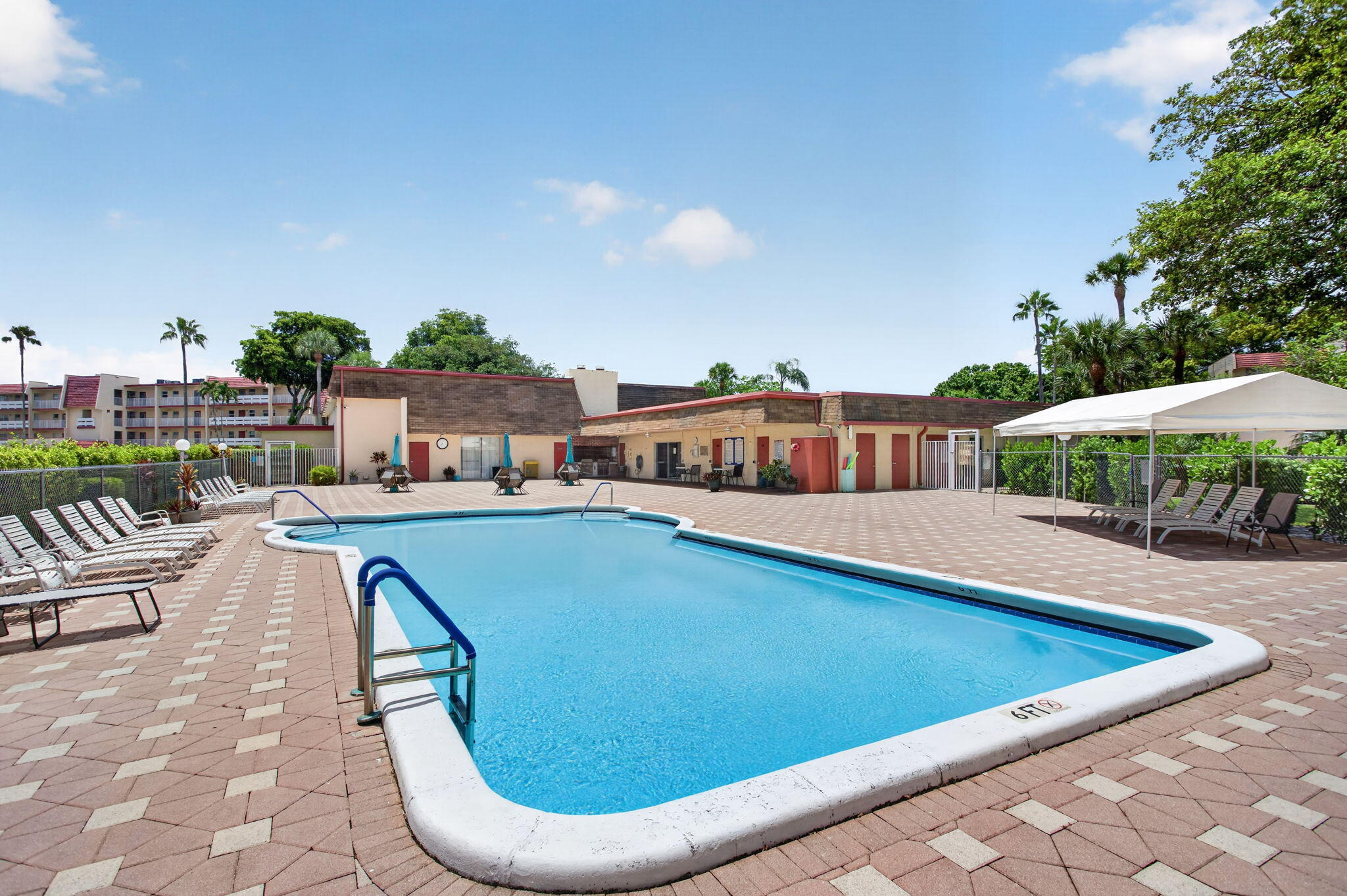 ORIOLE GOLF & TENNIS CLUB CONDO - Residential