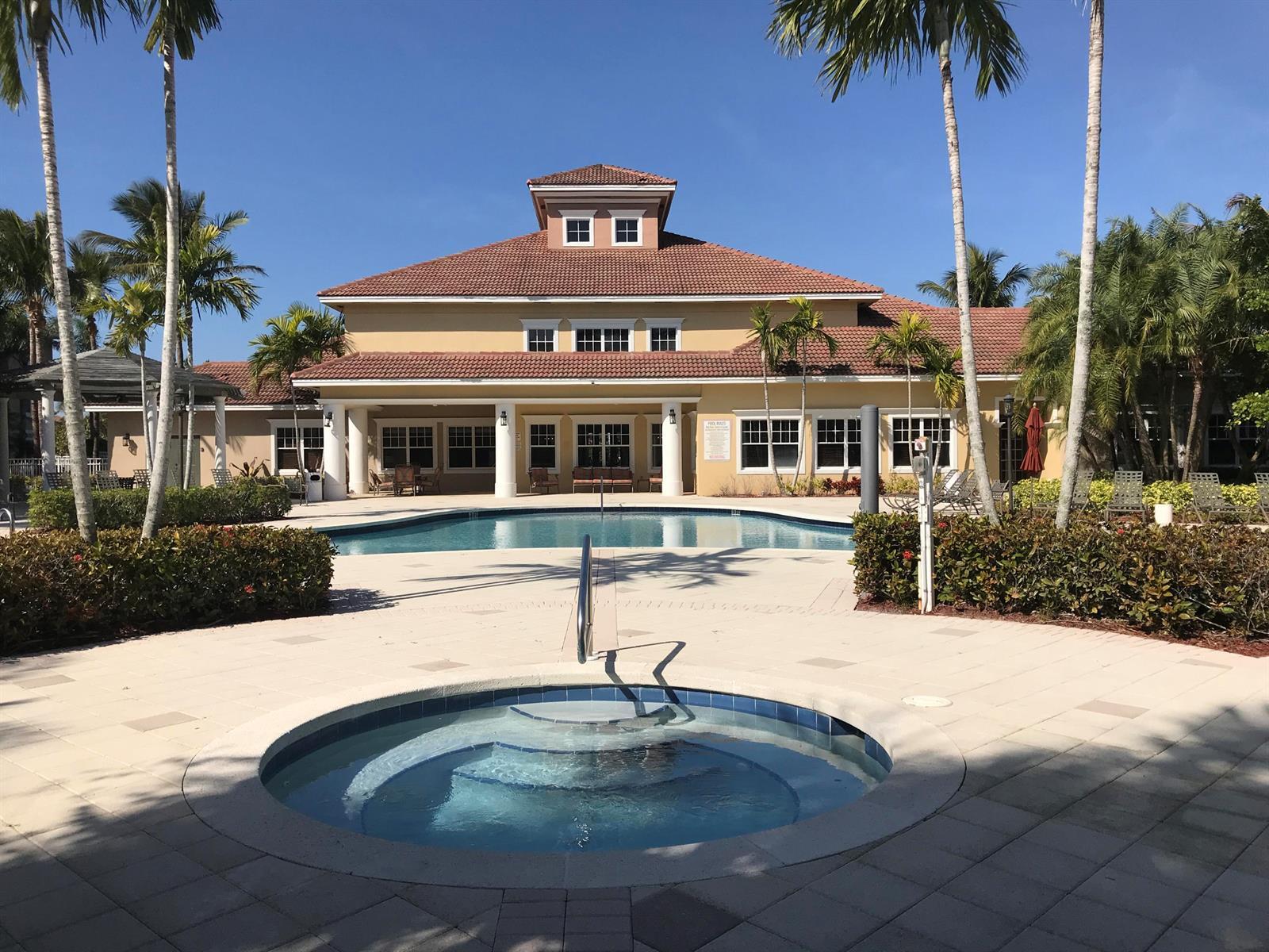 VILLAS AT EMERALD DUNES CONDO - Residential Lease