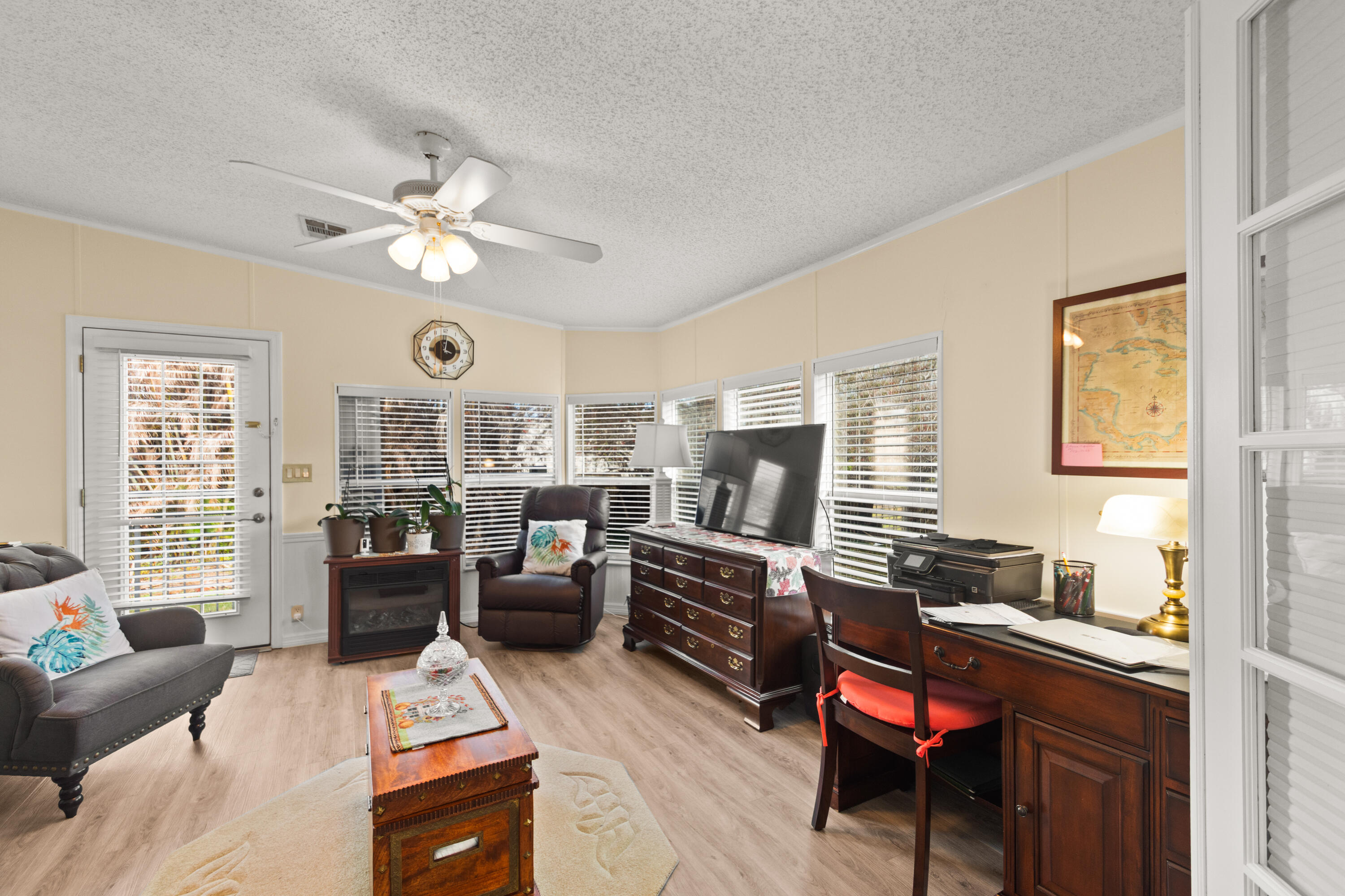 Spanish Lakes Riverfront - Residential
