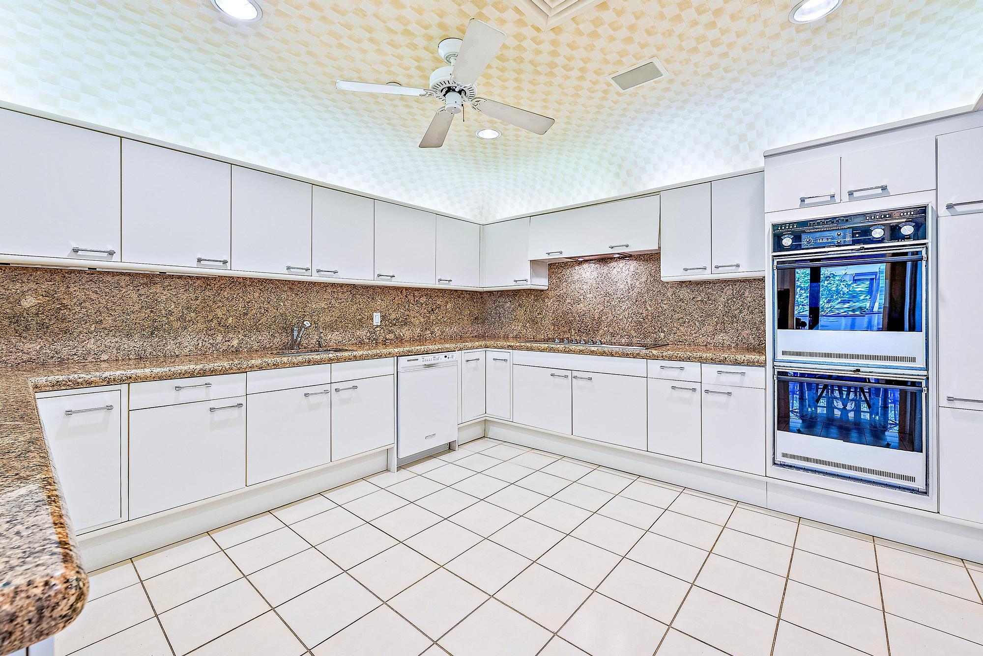TWO NORTH BREAKERS ROW CONDO - Residential