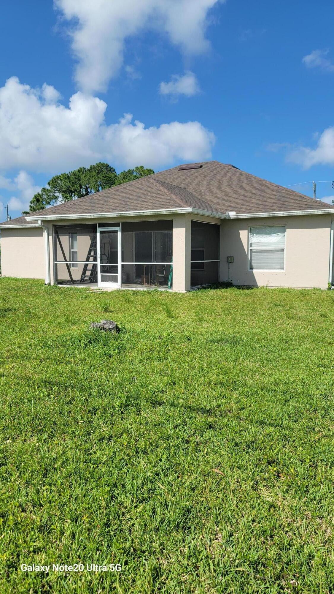 PORT ST LUCIE SECTION 3 - Residential
