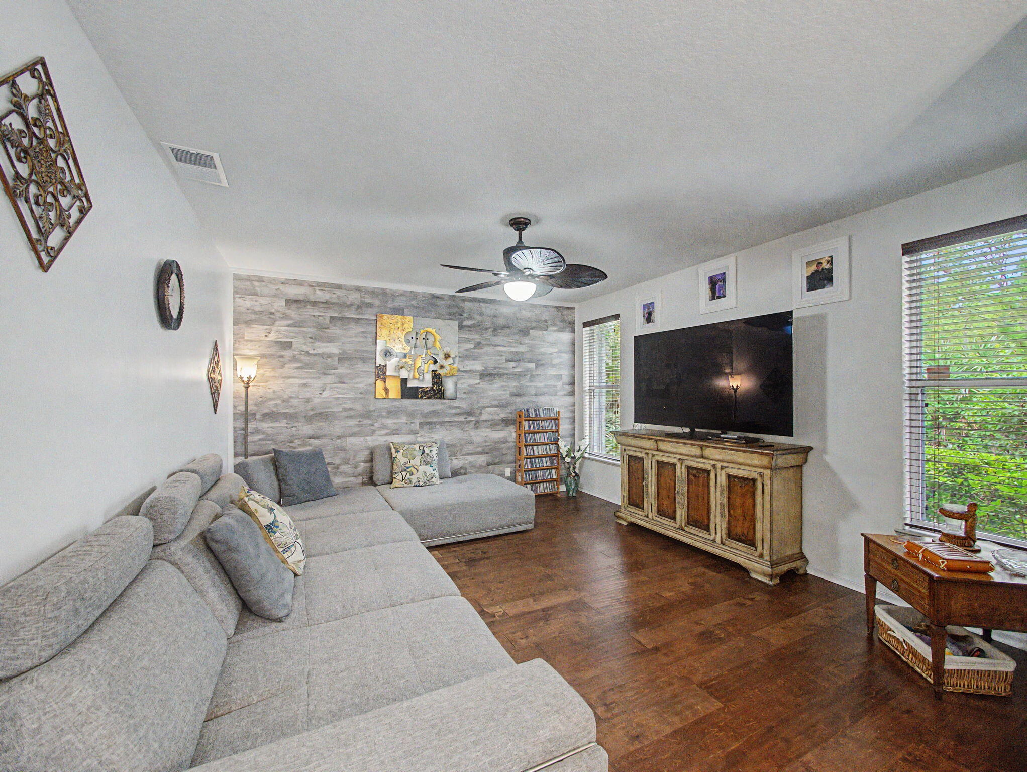 LOCKS LANDING - Residential