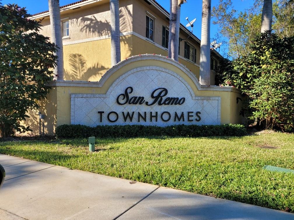 Beautiful Community to call home. Community feature playground, clubhouse, pool. Spacious and bright 3 bedrooms 3 bathroom townhome with water view. Walk in closets, ceiling fans in bedrooms. updated kitchen, stainless steel appliances, updated bathrooms, Tile and carpeted floors. new air conditioning unit installed January 2022. Close to major highways, shopping malls, and lots more.