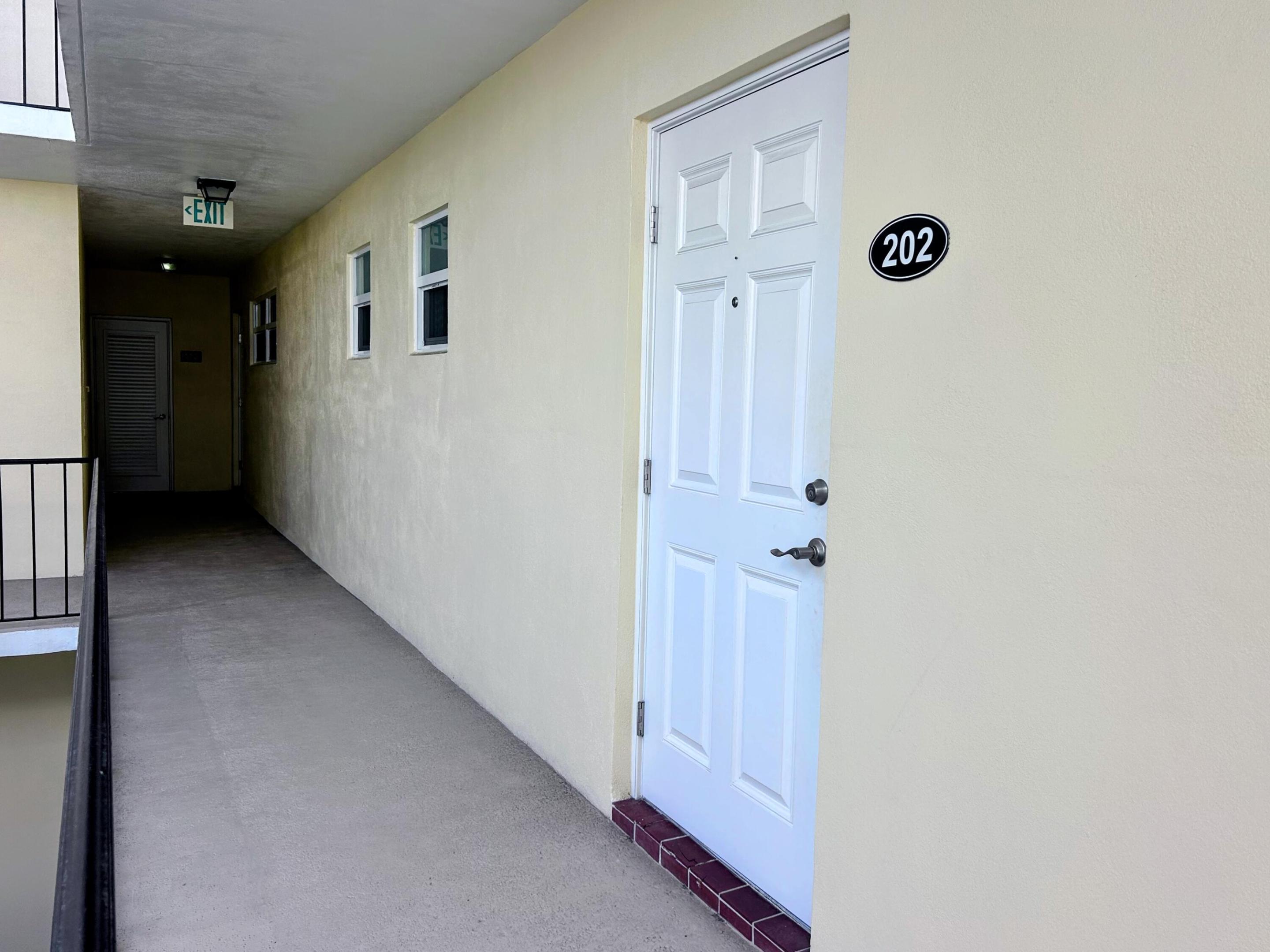COLONIAL CLUB - Residential
