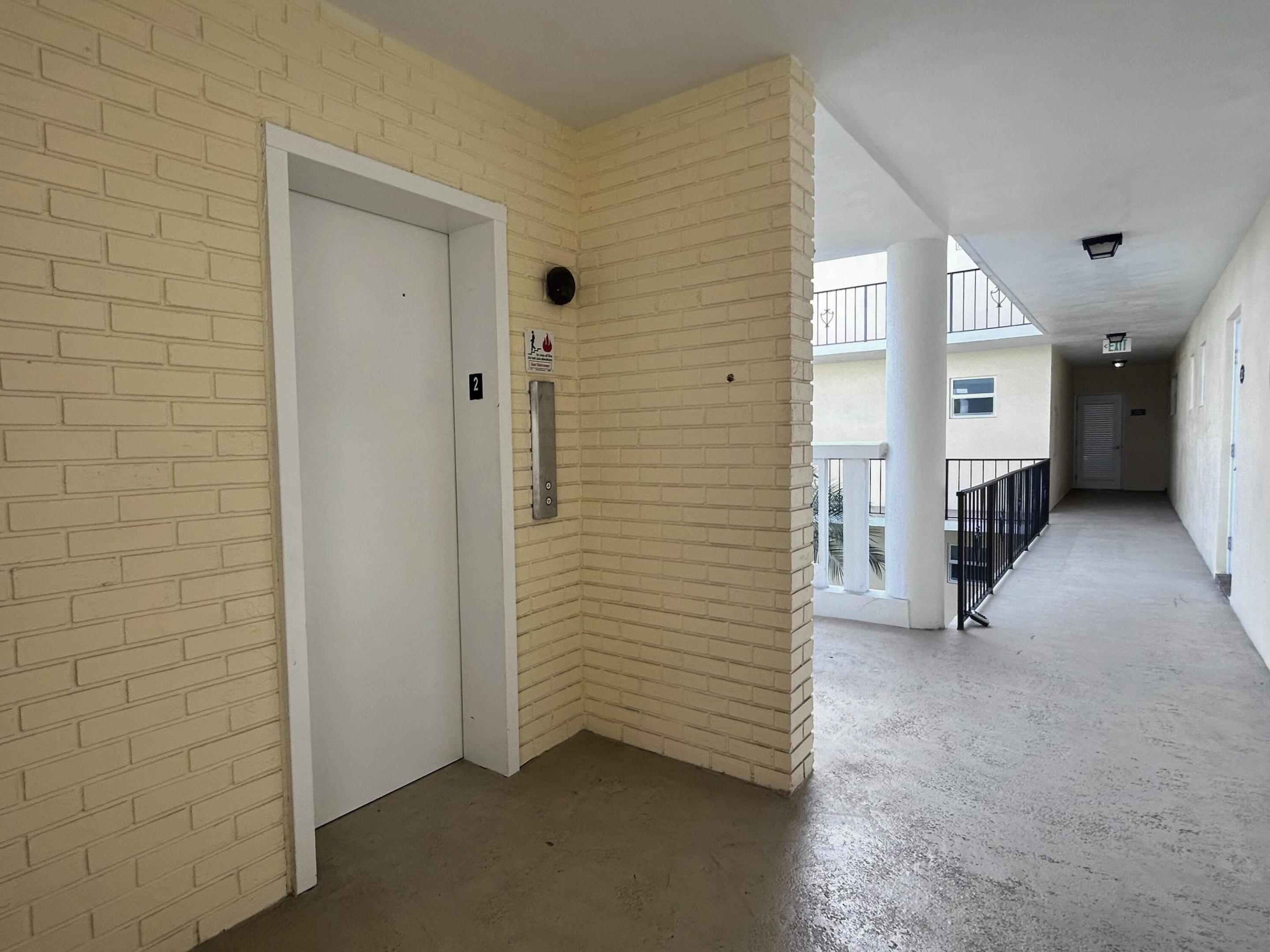 COLONIAL CLUB - Residential