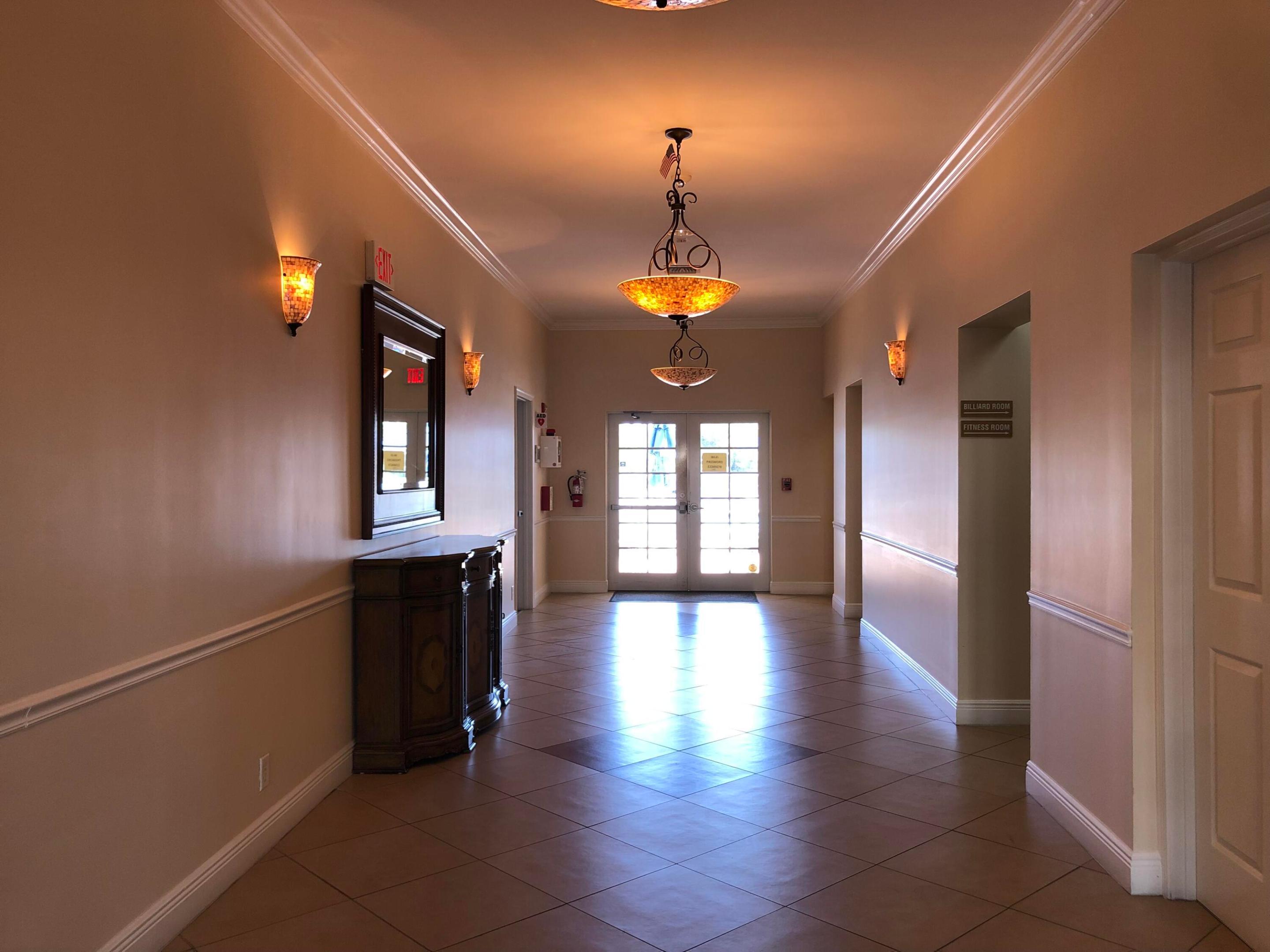 COLONIAL CLUB - Residential