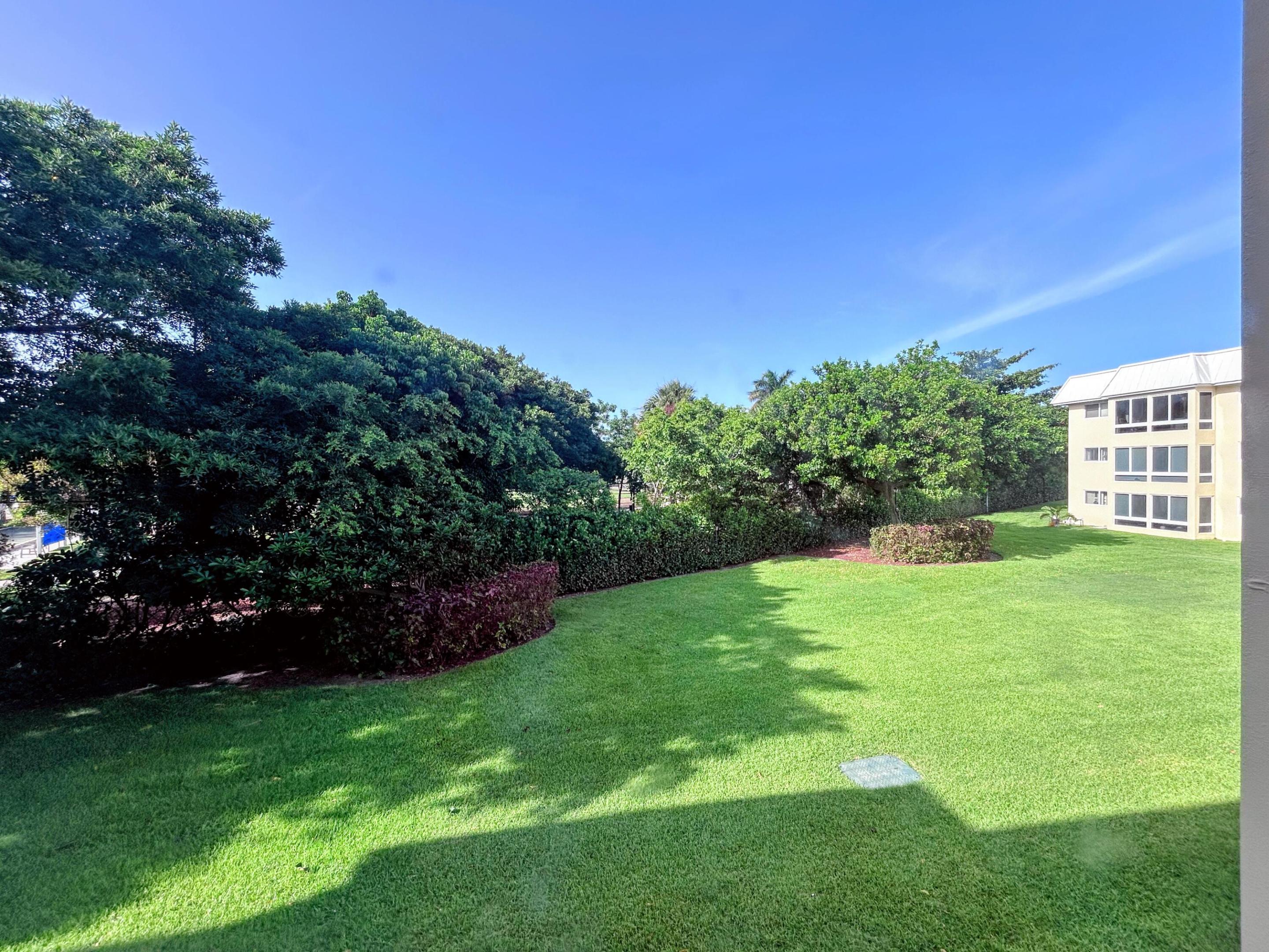 COLONIAL CLUB - Residential