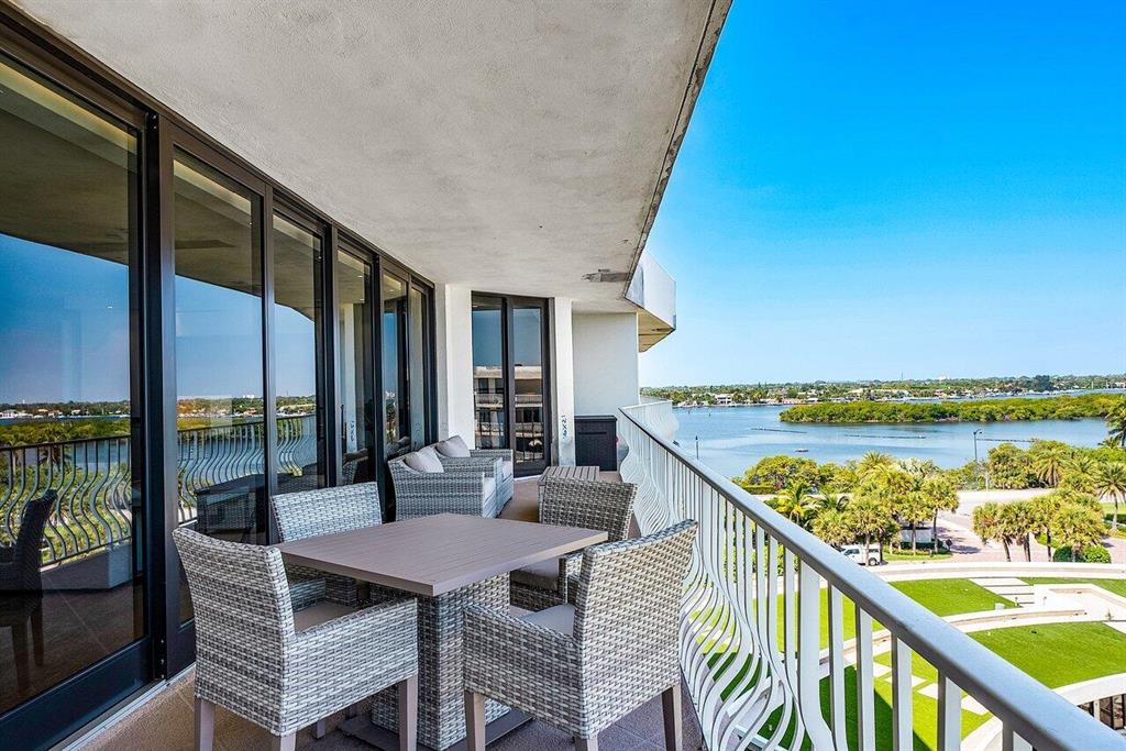 TWO THOUSAND CONDO - Residential