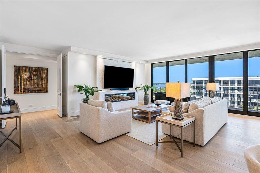 TWO THOUSAND CONDO - Residential