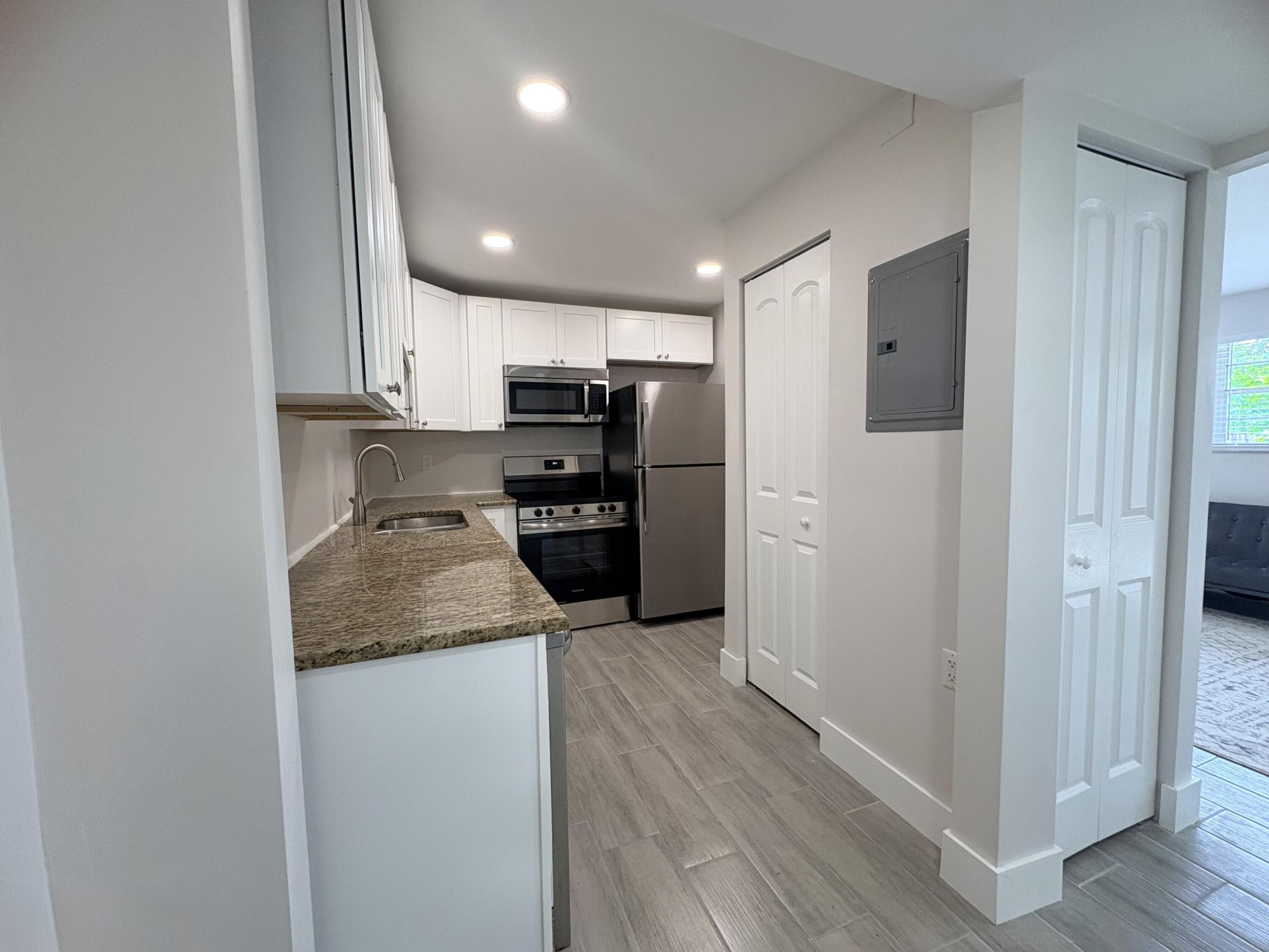 LIGHTHOUSE TERRACE CO-OP - Residential