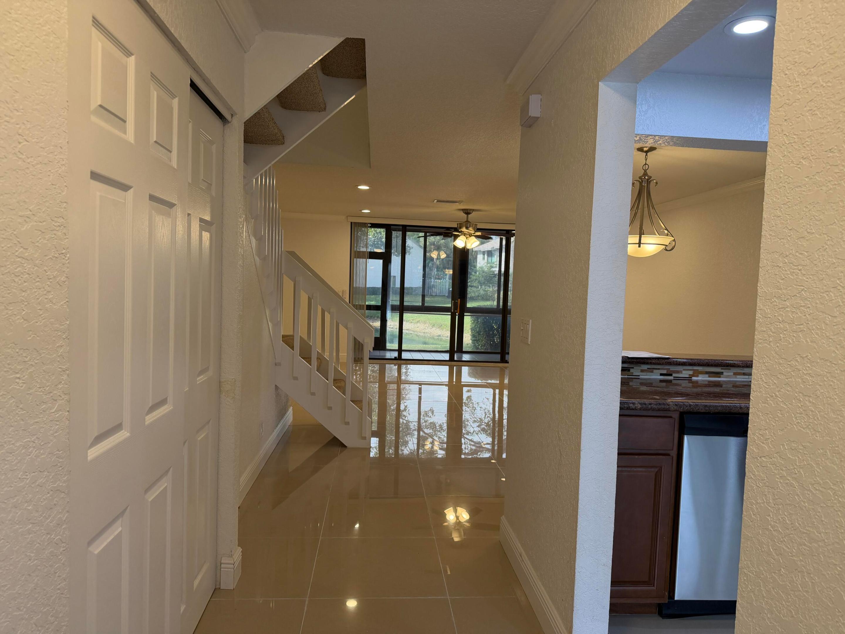 BAYWOOD VILLAGE II-B CONDO - Residential