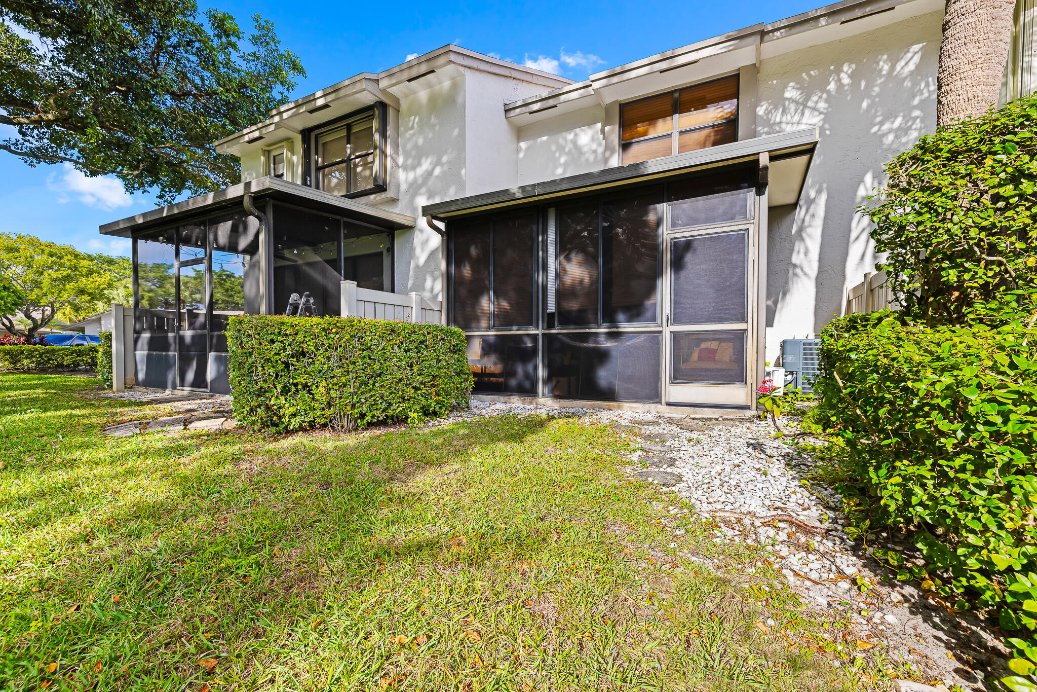 BAYWOOD VILLAGE II-B CONDO - Residential
