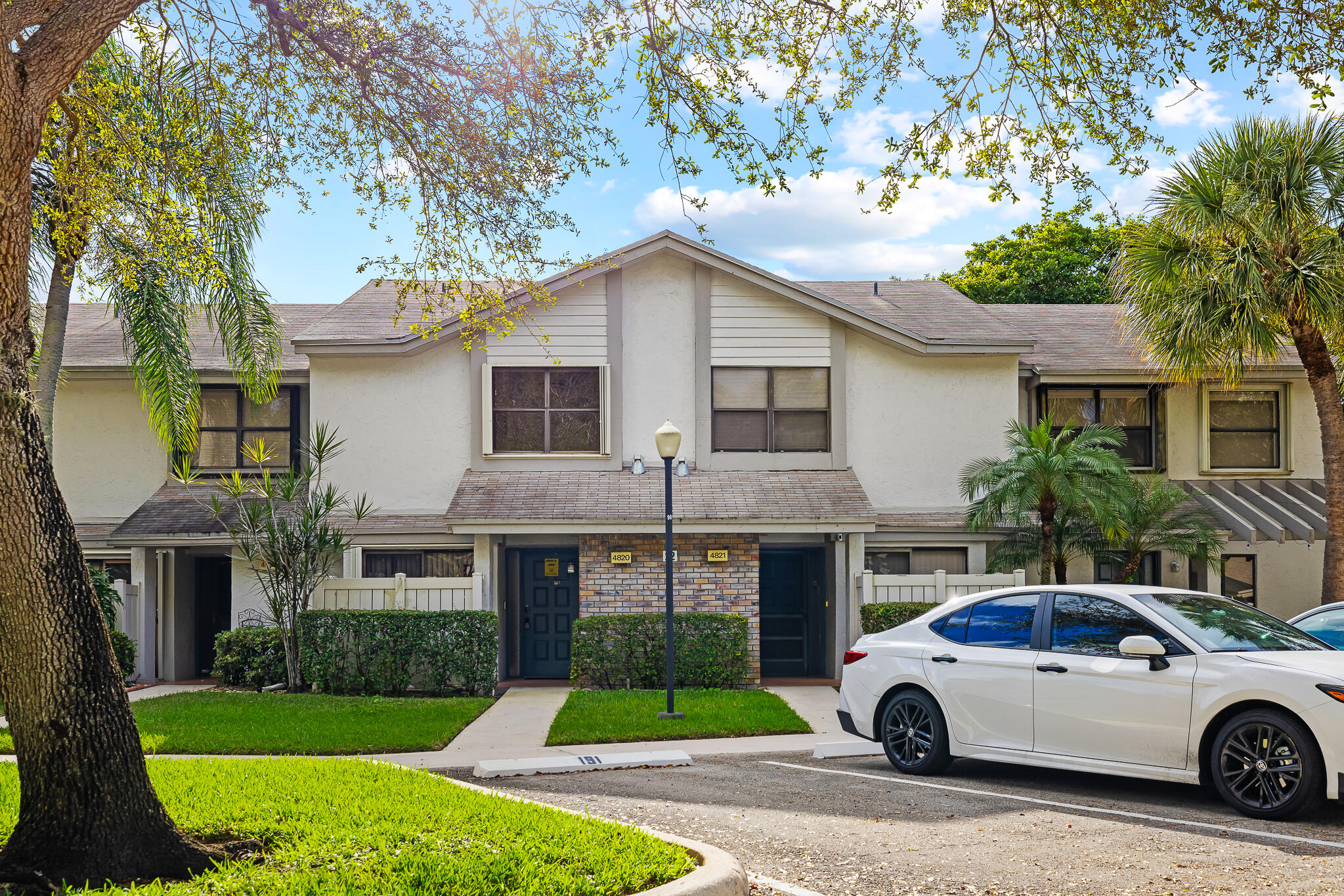 BAYWOOD VILLAGE II-B CONDO - Residential