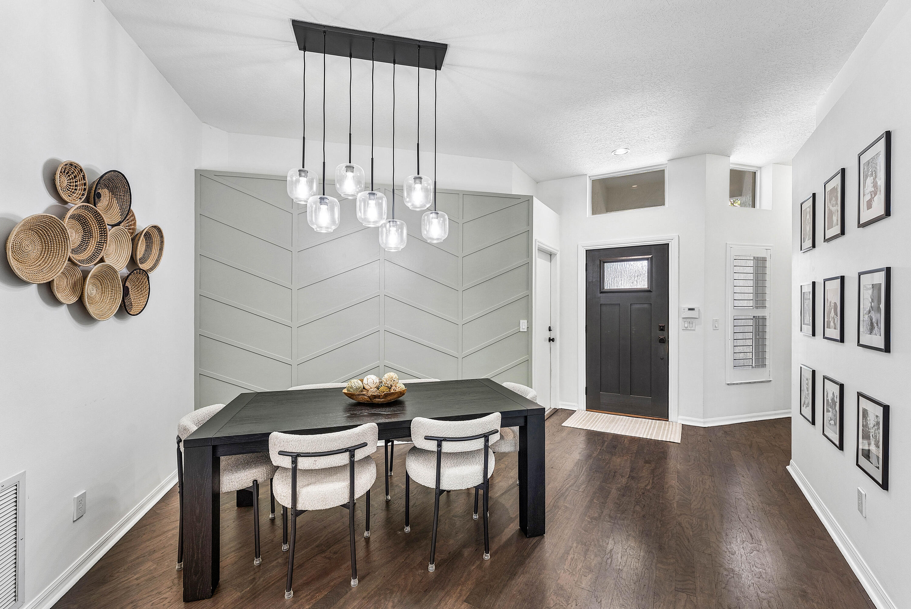 DELRAY LAKES - Residential