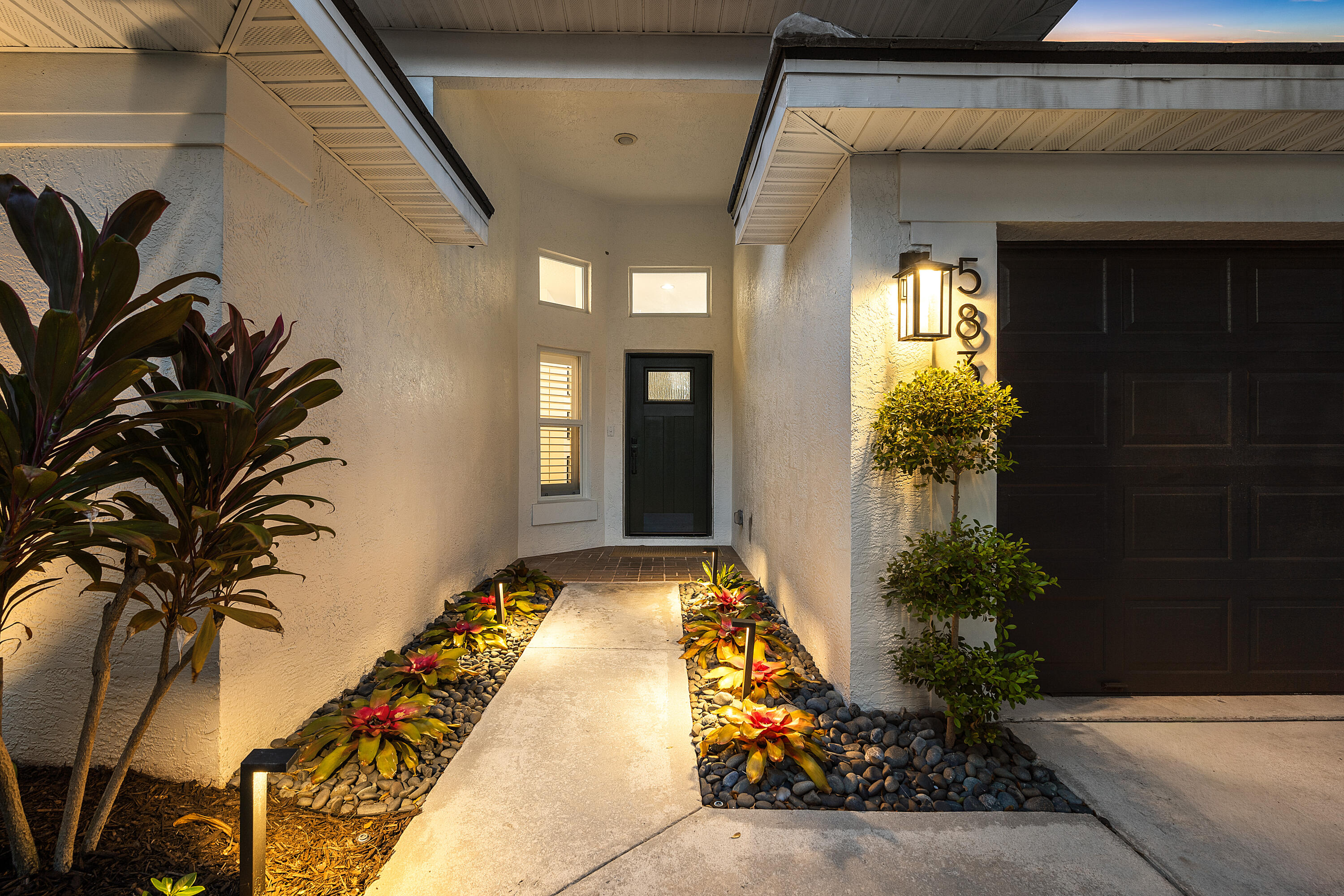 DELRAY LAKES - Residential