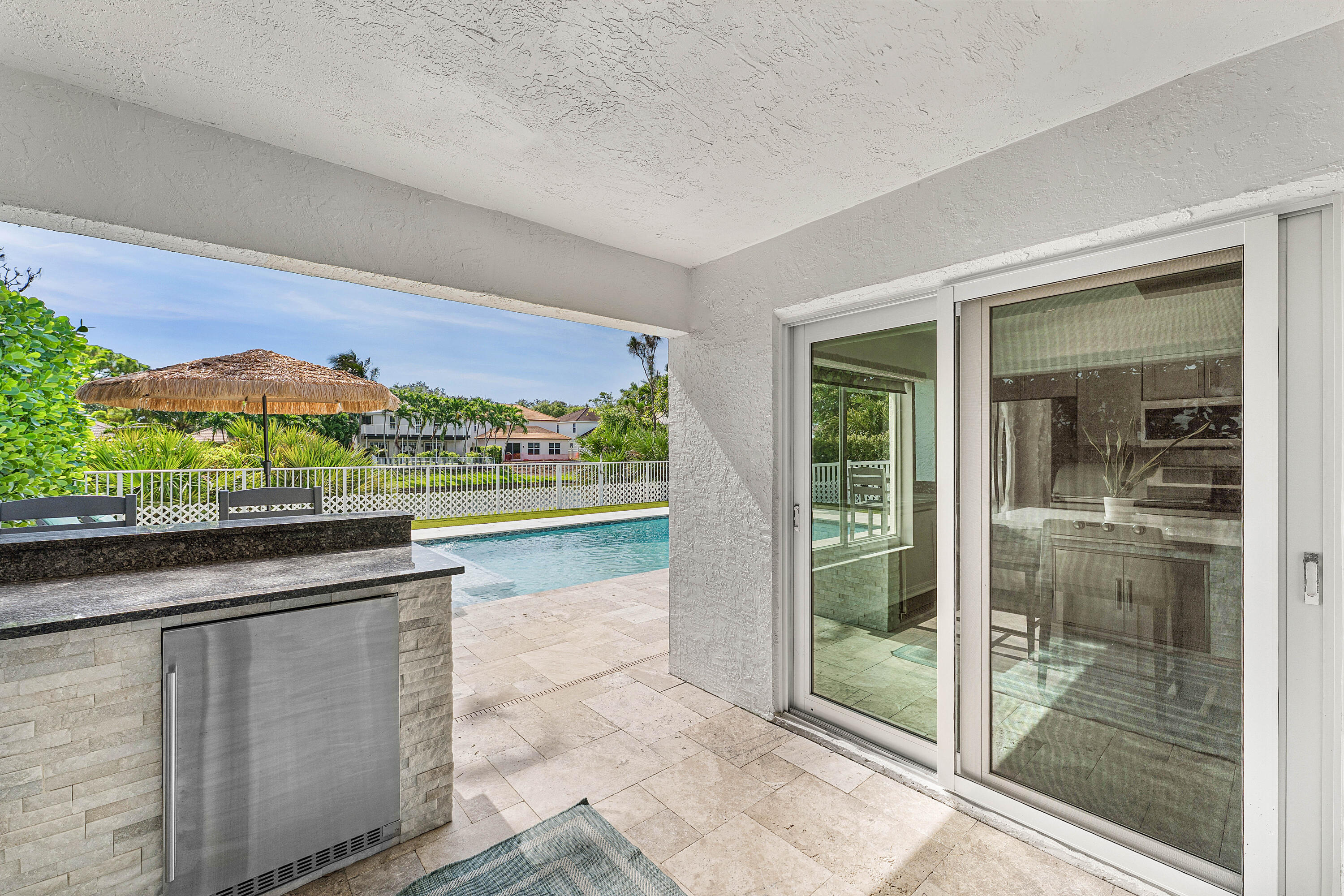 DELRAY LAKES - Residential