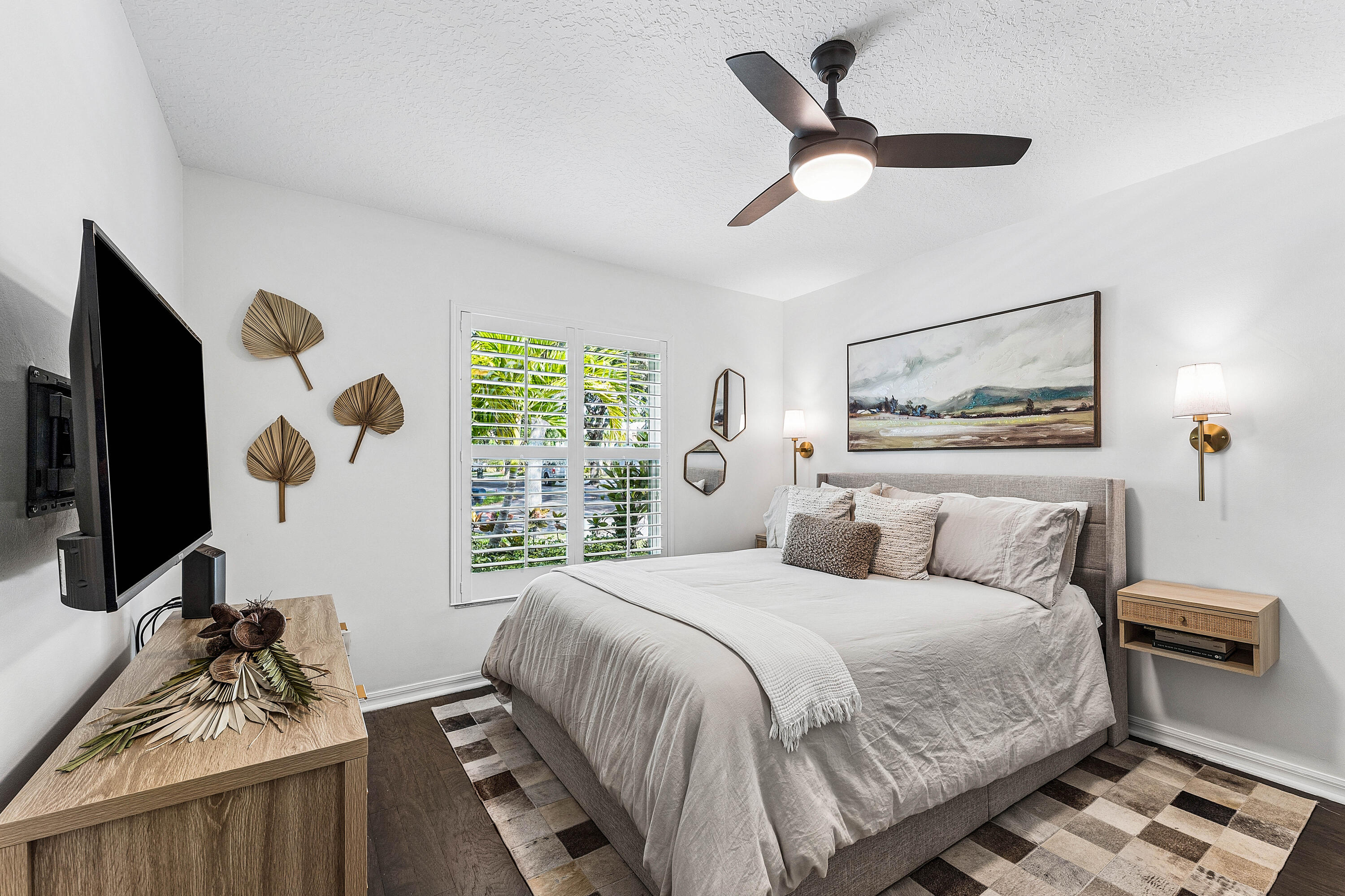 DELRAY LAKES - Residential