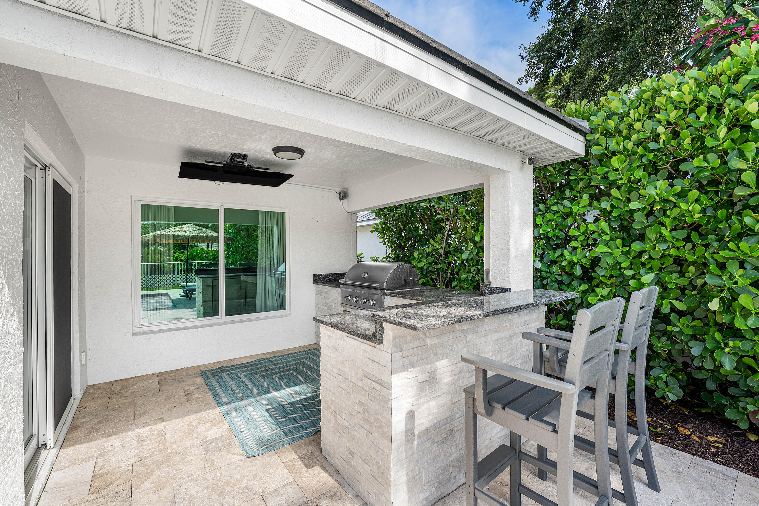 DELRAY LAKES - Residential