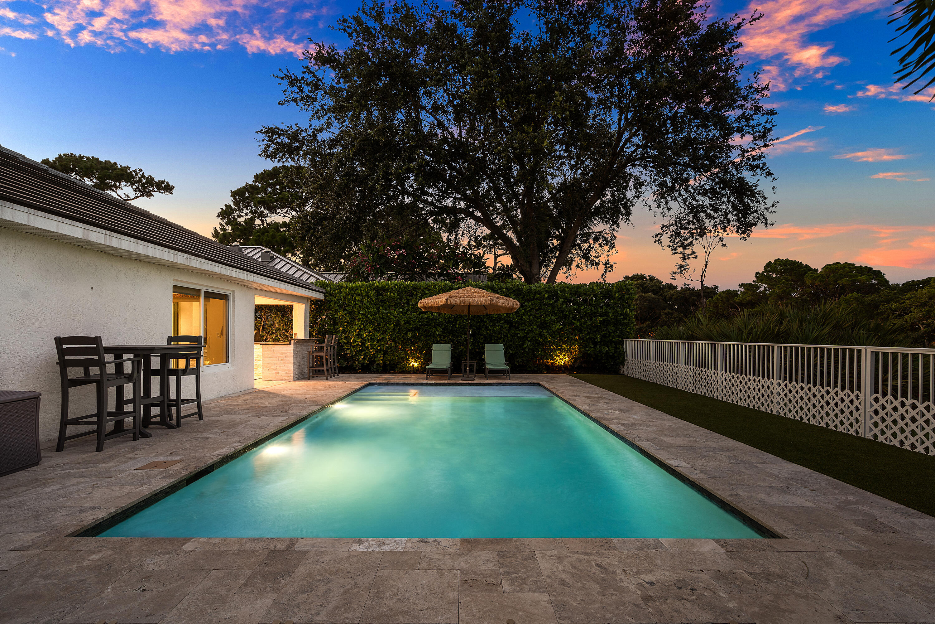 DELRAY LAKES - Residential