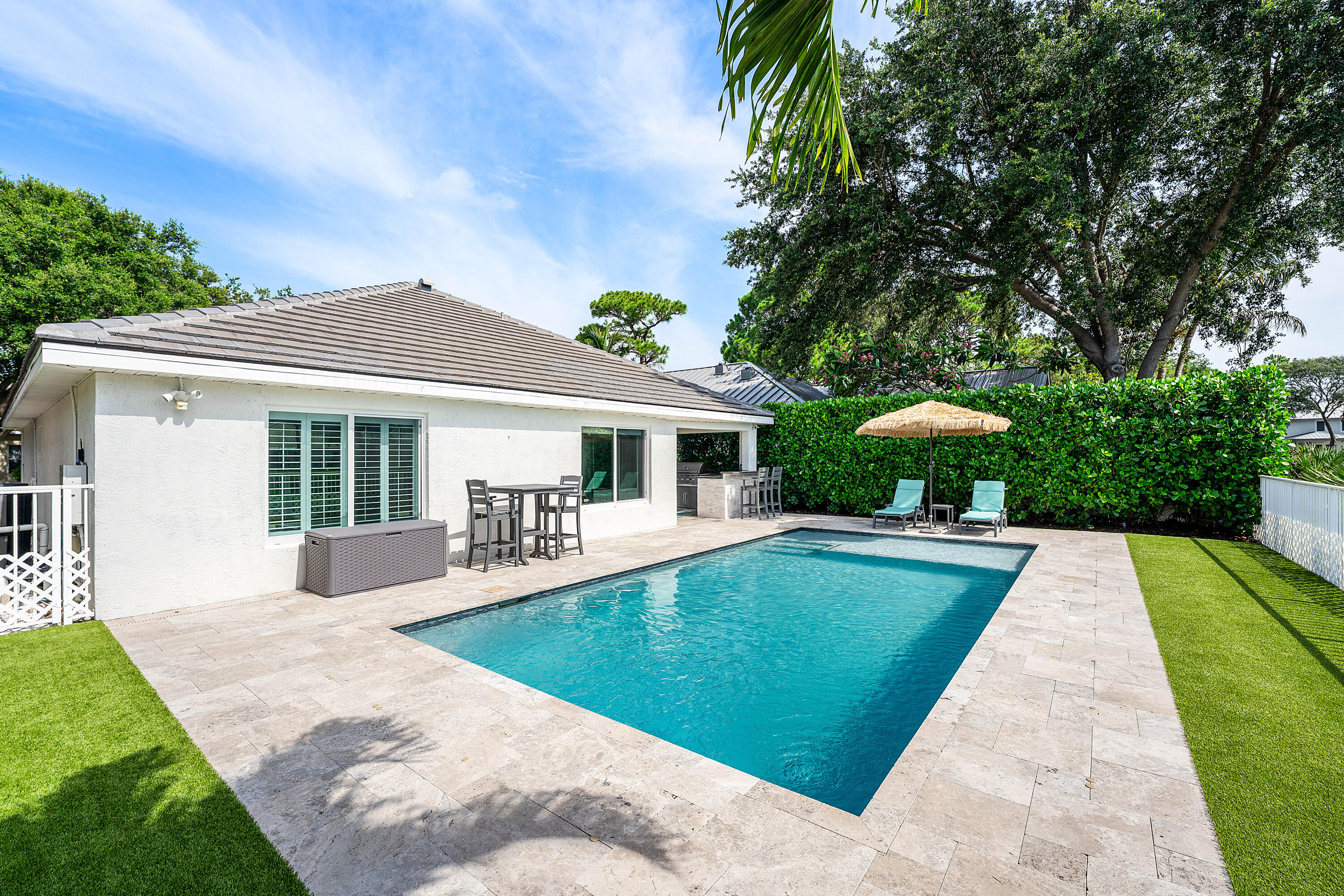 DELRAY LAKES - Residential