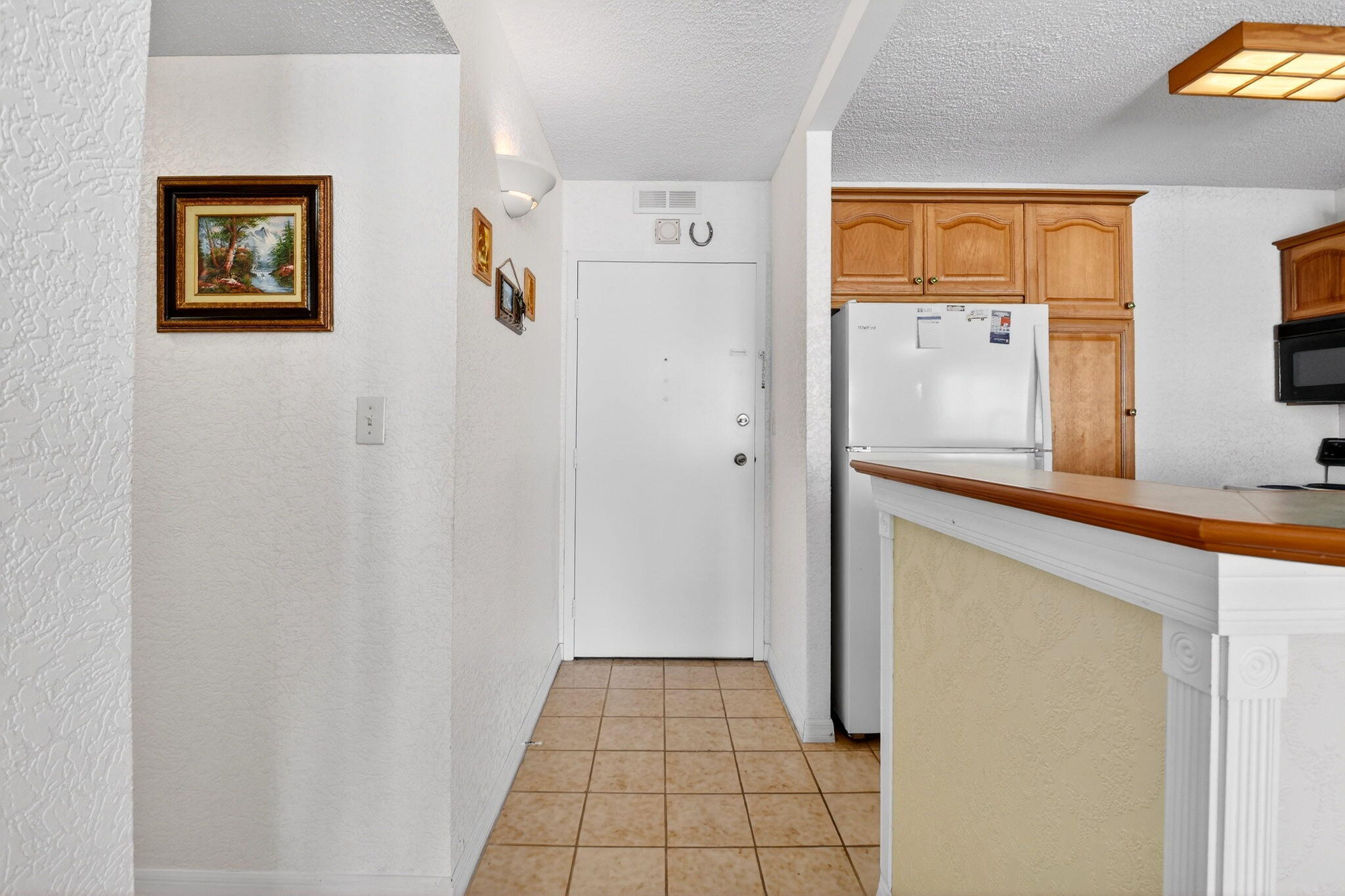 LE CHATEAU ROYAL CONDO - Residential