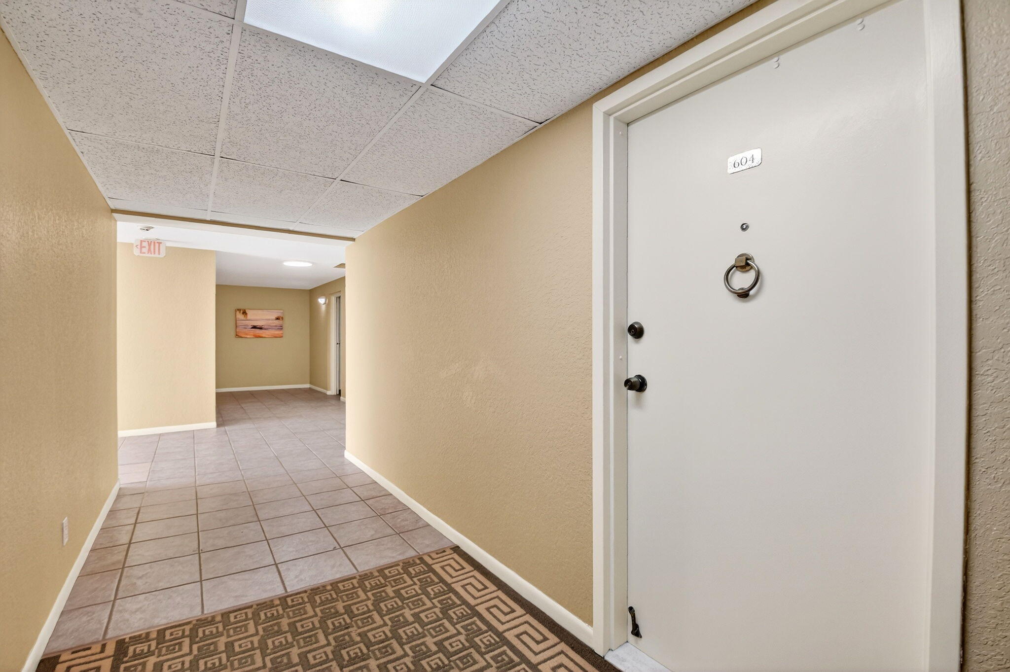 LE CHATEAU ROYAL CONDO - Residential