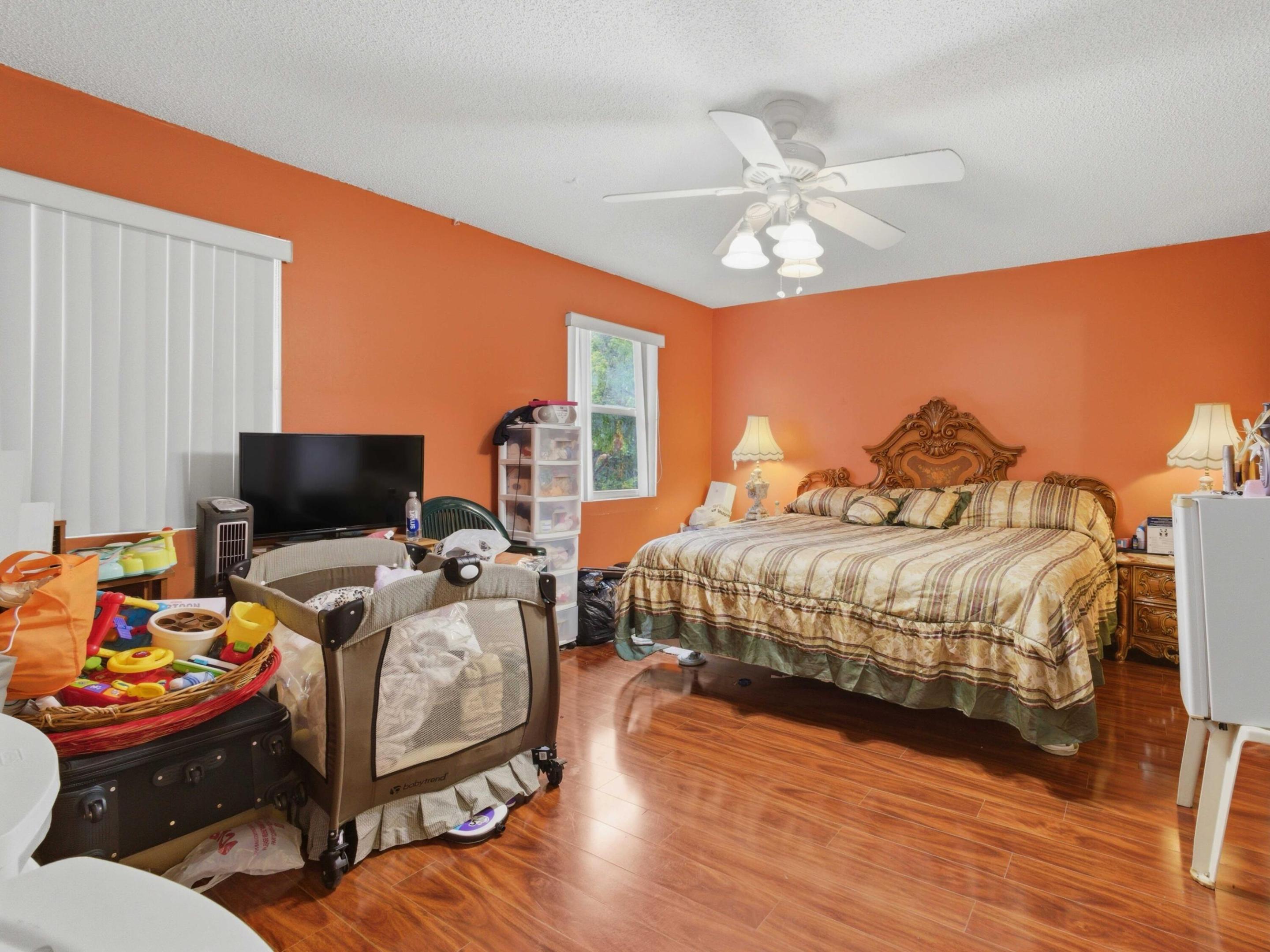 WOODSIDE ARMS CONDO - Residential
