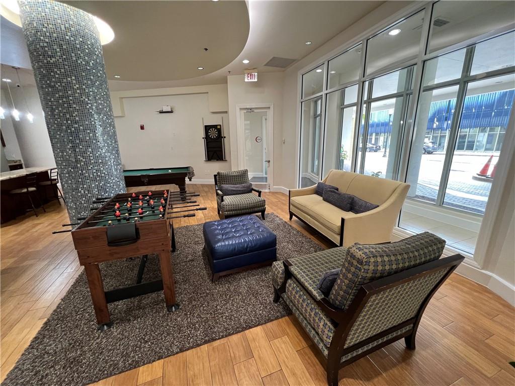 Radius Condominum - Residential