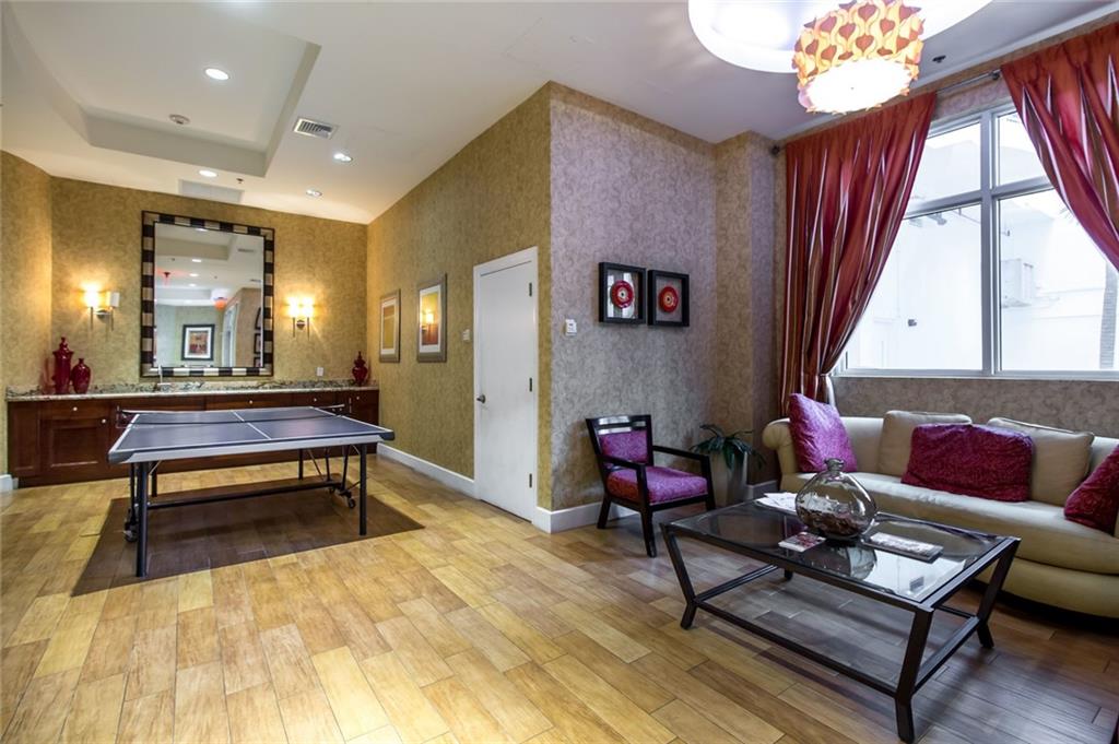 Radius Condominum - Residential