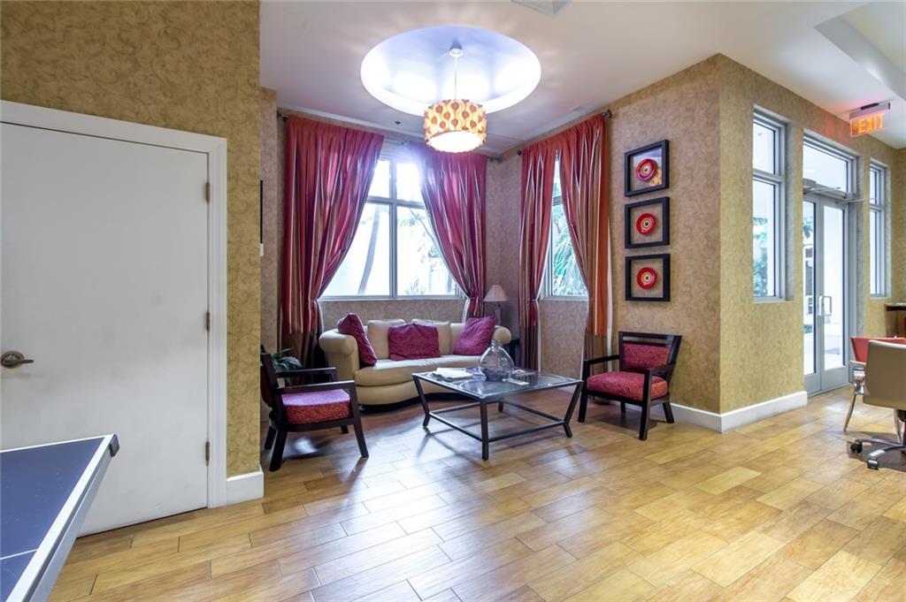 Radius Condominum - Residential