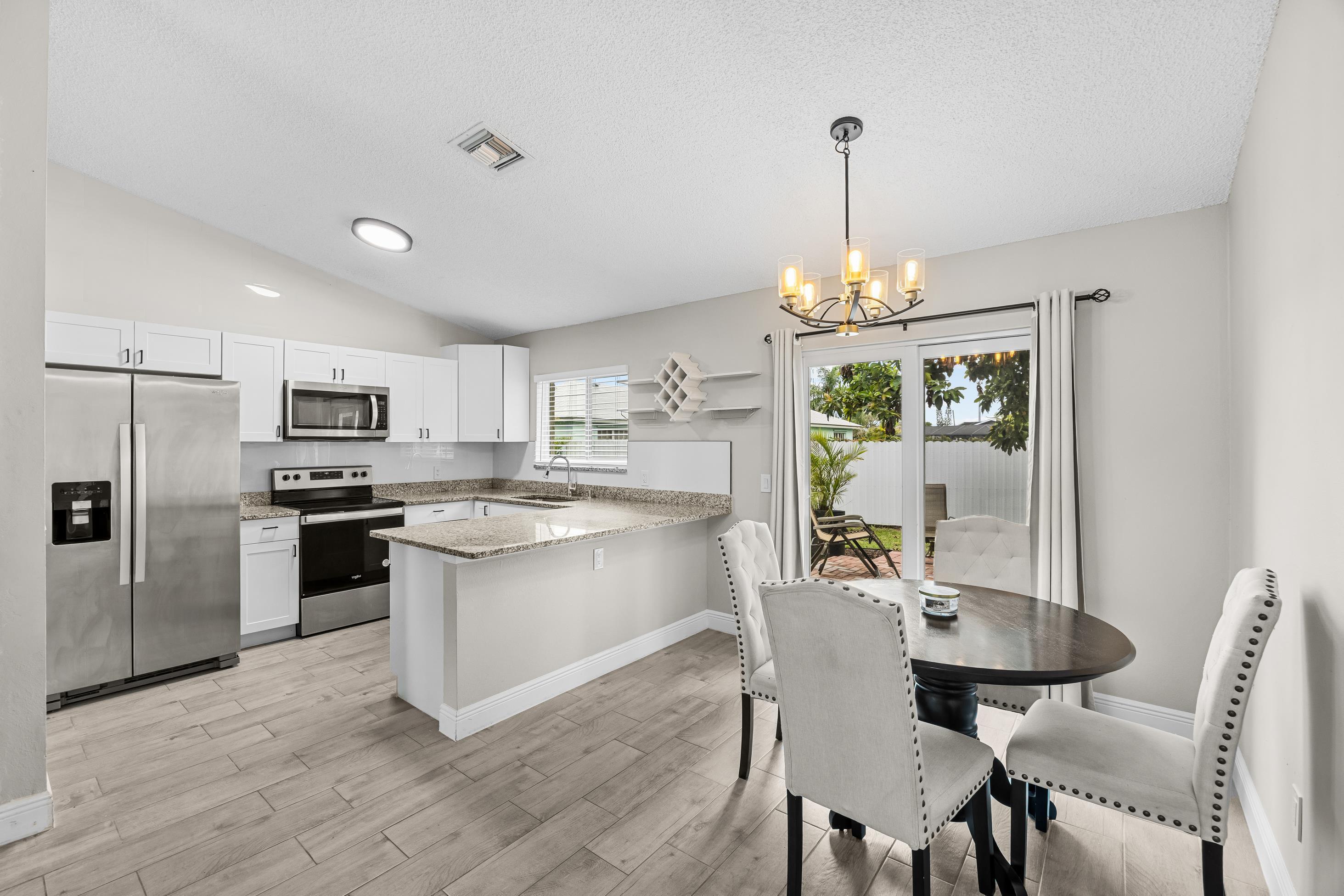 PORT ST LUCIE SECTION 41 - Residential Lease