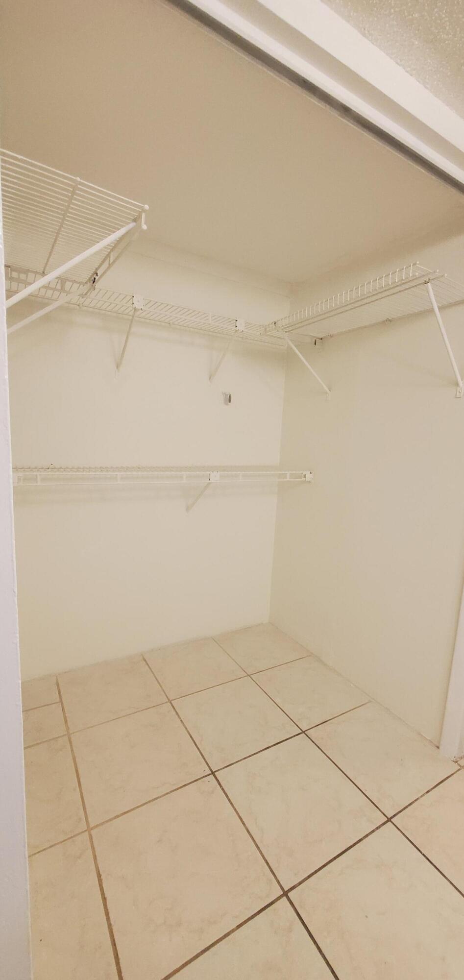 SHERWOOD SQUARE CONDOMINIUM - Residential
