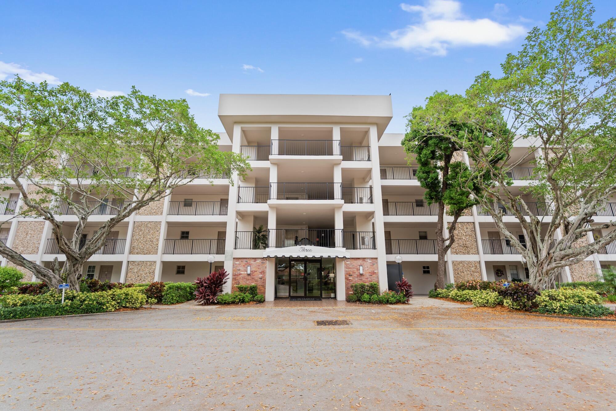 Beautifully maintained 1-bedroom, 1-bath condo in desirable Pompano Beach! This move-in ready unit features an updated kitchen with modern cabinetry, stainless steel appliances, and sleek countertops. Bright and spacious living area with neutral finishes throughout, perfect for relaxing or entertaining. Well-kept community in a convenient location close to shopping, dining, and just minutes from the beach. Whether you're looking for a primary residence, vacation getaway, or investment, this one checks all the boxes. Priced to sell—don't miss this opportunity!