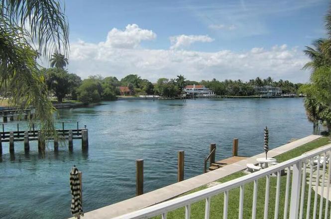Coastal living meets city convenience with this one bedroom one bathroom condominium nestled on the Intracoastal community of Boca Raton, This waterfront property offers direct views of the waterway providing a front row seat to a steady parade of boats that sail by. Less than five minutes walking distance to the ocean, 15 minutes walking distance to Mizner Park and easy access to fabulous restaurants and shops along Palmetto Park Rd. One pet is welcome with weight restrictions and approval. Property is being  offered furnished or partially furnished if desired. Minimum rental term six months.