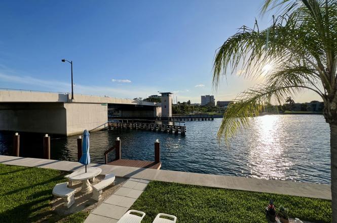 INTRACOASTAL CONDO - Residential Lease