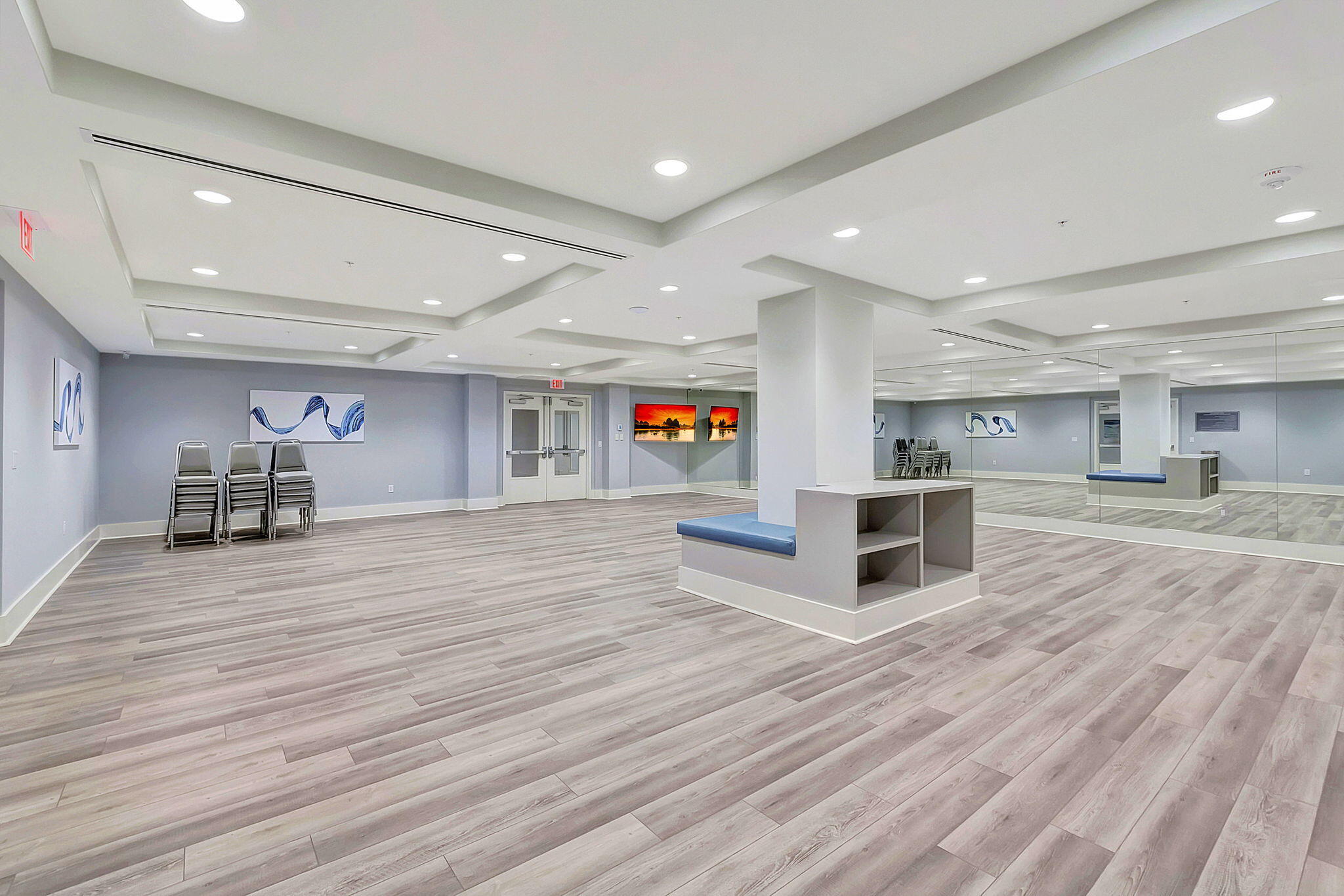 HUNTINGTON POINTE - Residential