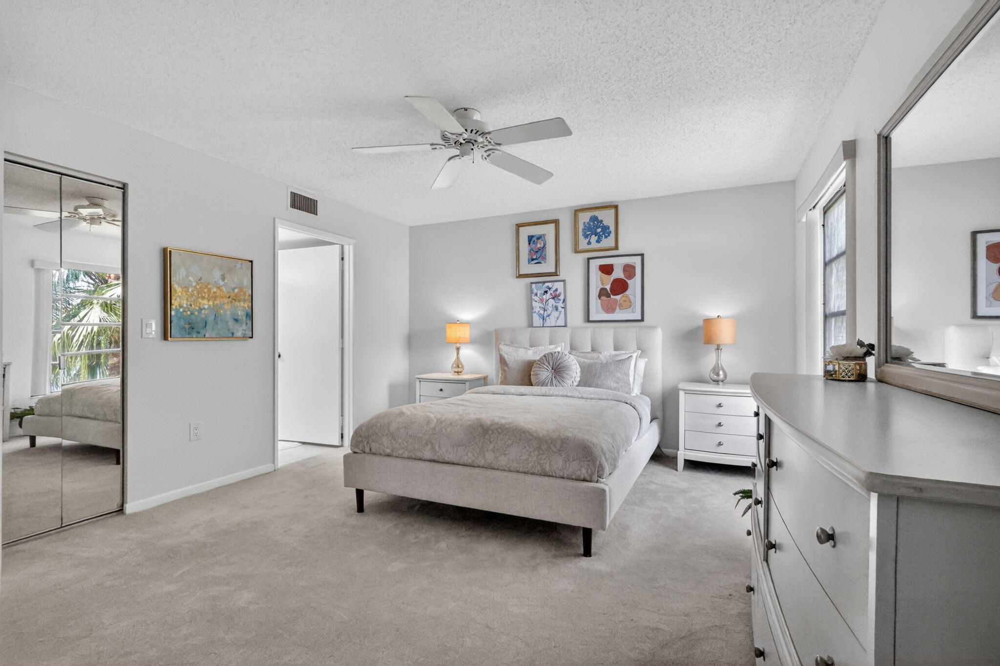 HUNTINGTON POINTE - Residential